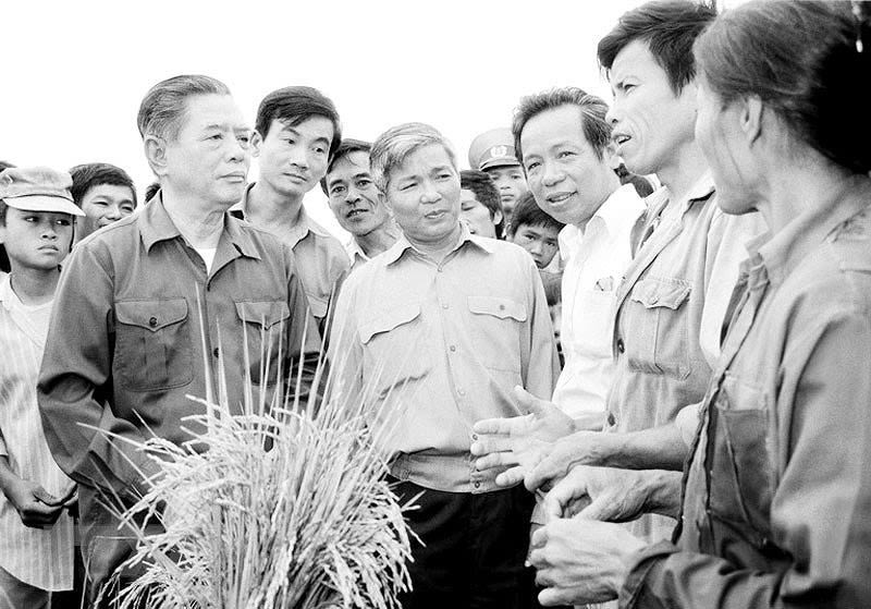 Tổng Bí thư Nguyễn Văn Linh - Người mở đường và hành động vì đổi mới