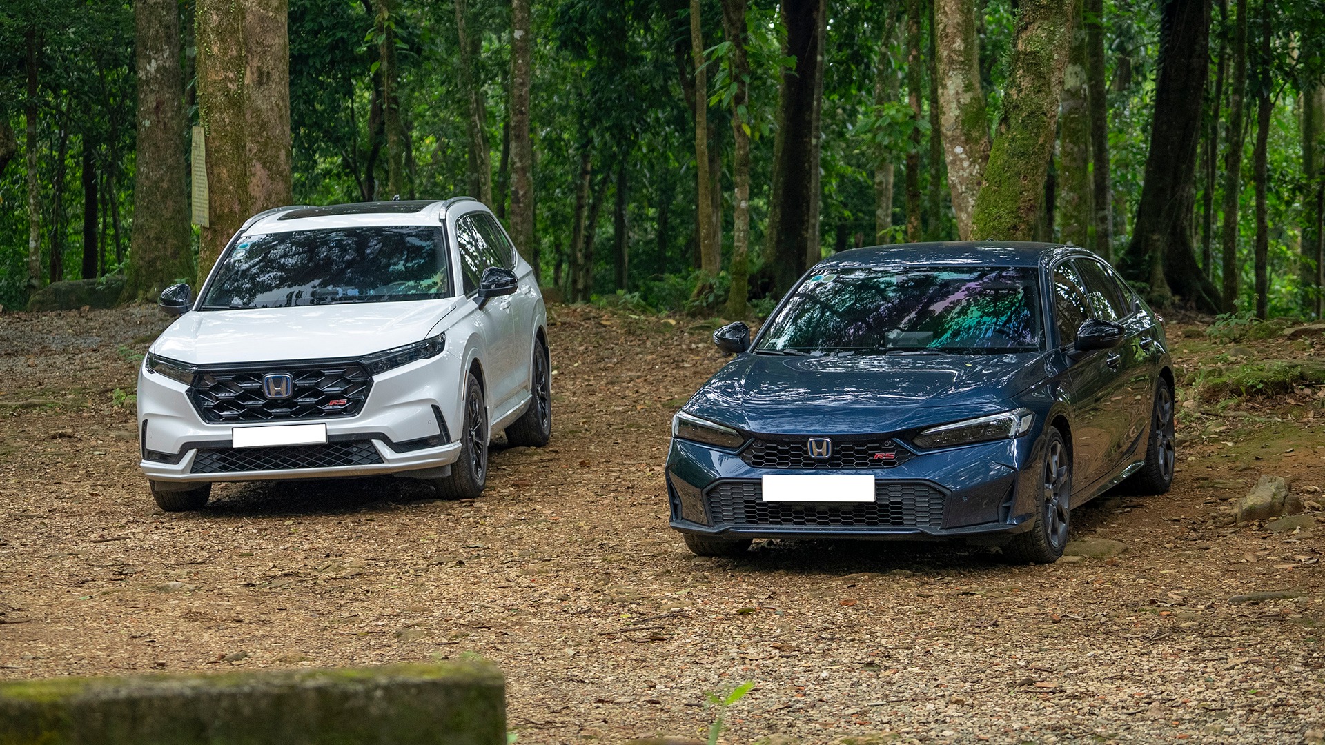 Thị trường ô tô vào mùa cao điểm, hãng xe tung khuyến mãi lớn