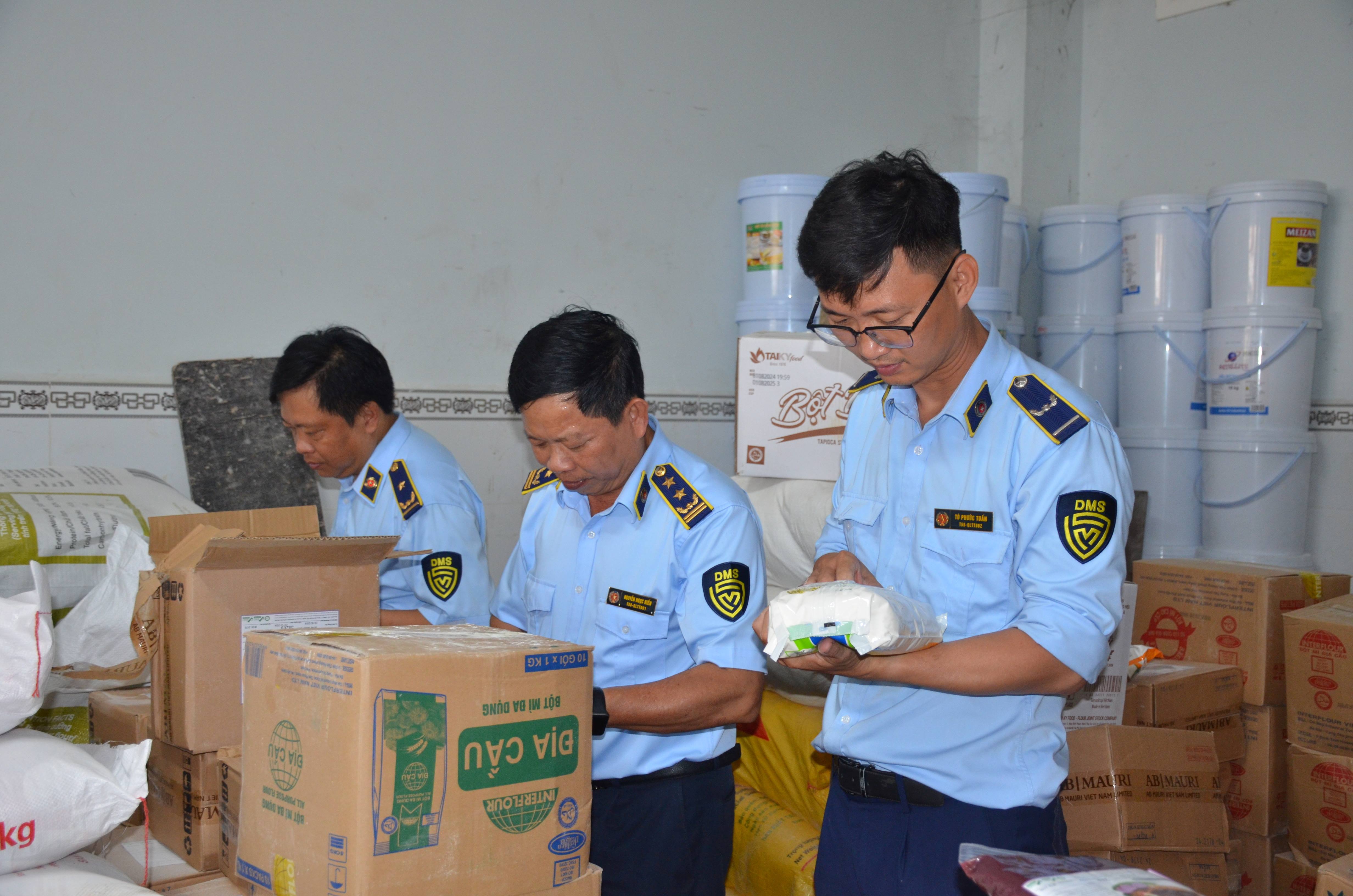 Chống hàng giả trong bối cảnh mới: Quản lý phải đi đôi với phát triển thị trường