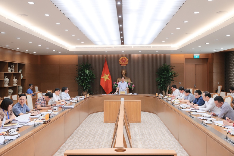 Phó Thủ tướng Bùi Thanh Sơn họp rà soát công tác chuẩn bị Đại hội Đảng bộ Bộ Công Thương