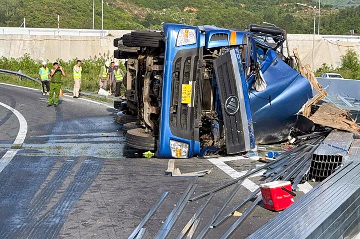 Tai nạn giao thông giảm mạnh cả ba tiêu chí trong 6 tháng 