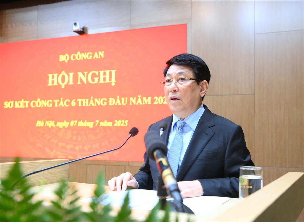 Chủ tịch nước: Tiếp tục trấn áp các loại tội phạm về thực phẩm, hàng giả