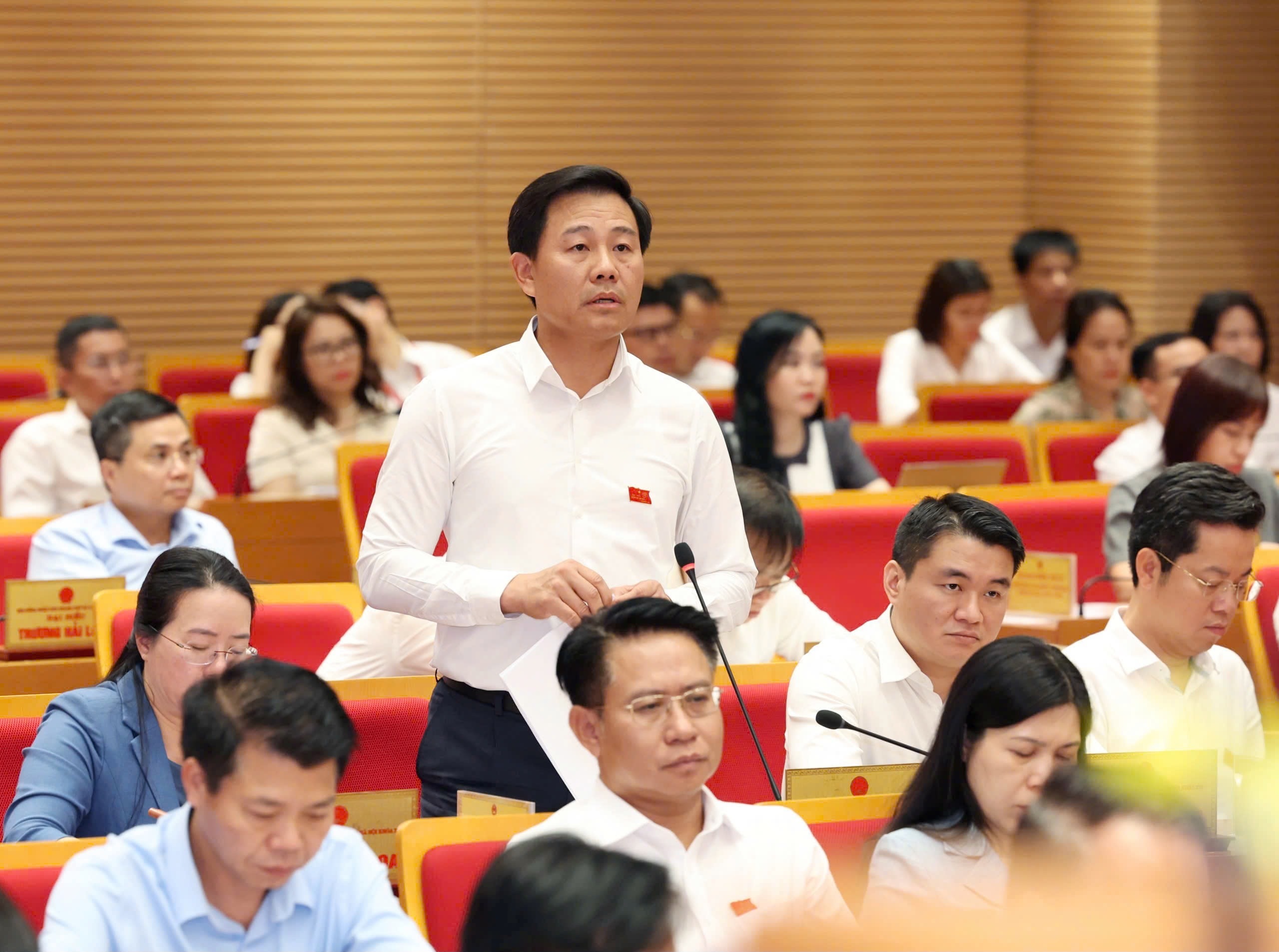 Hà Nội: Vấn đề an toàn thực phẩm làm “nóng” phiên chất vấn HĐND 