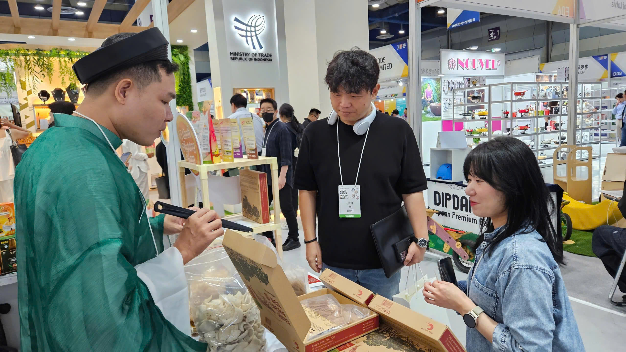 Hàng Việt tạo dấu ấn tại Hội chợ Korea Import Fair Hàn Quốc