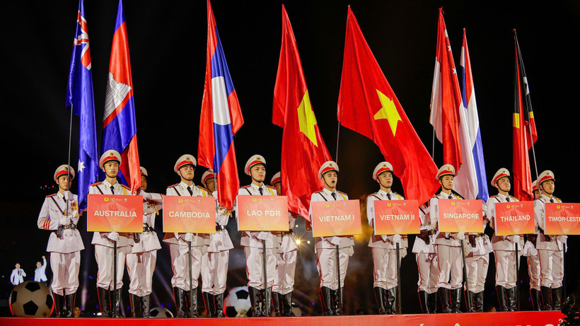 Thể thao gắn kết - Văn hóa tỏa sáng: Ấn tượng Lễ khai mạc Giải bóng đá Công an, Cảnh sát các nước ASEAN mở rộng 2025