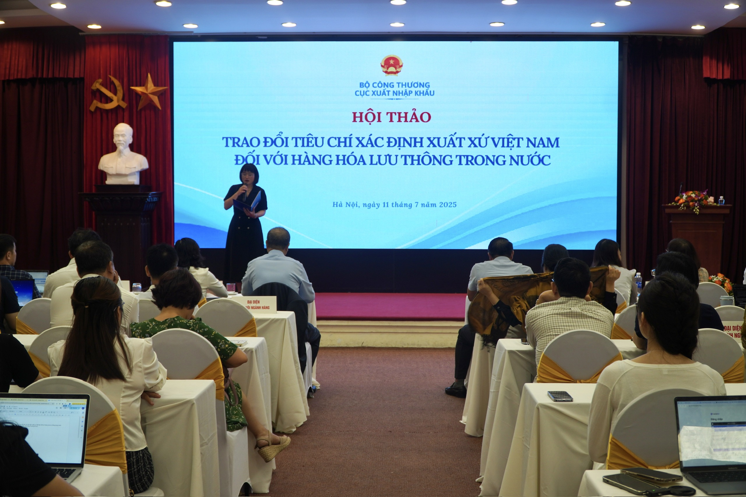 Xây dựng tiêu chí xác định xuất xứ Việt Nam cho hàng hóa lưu thông trong nước