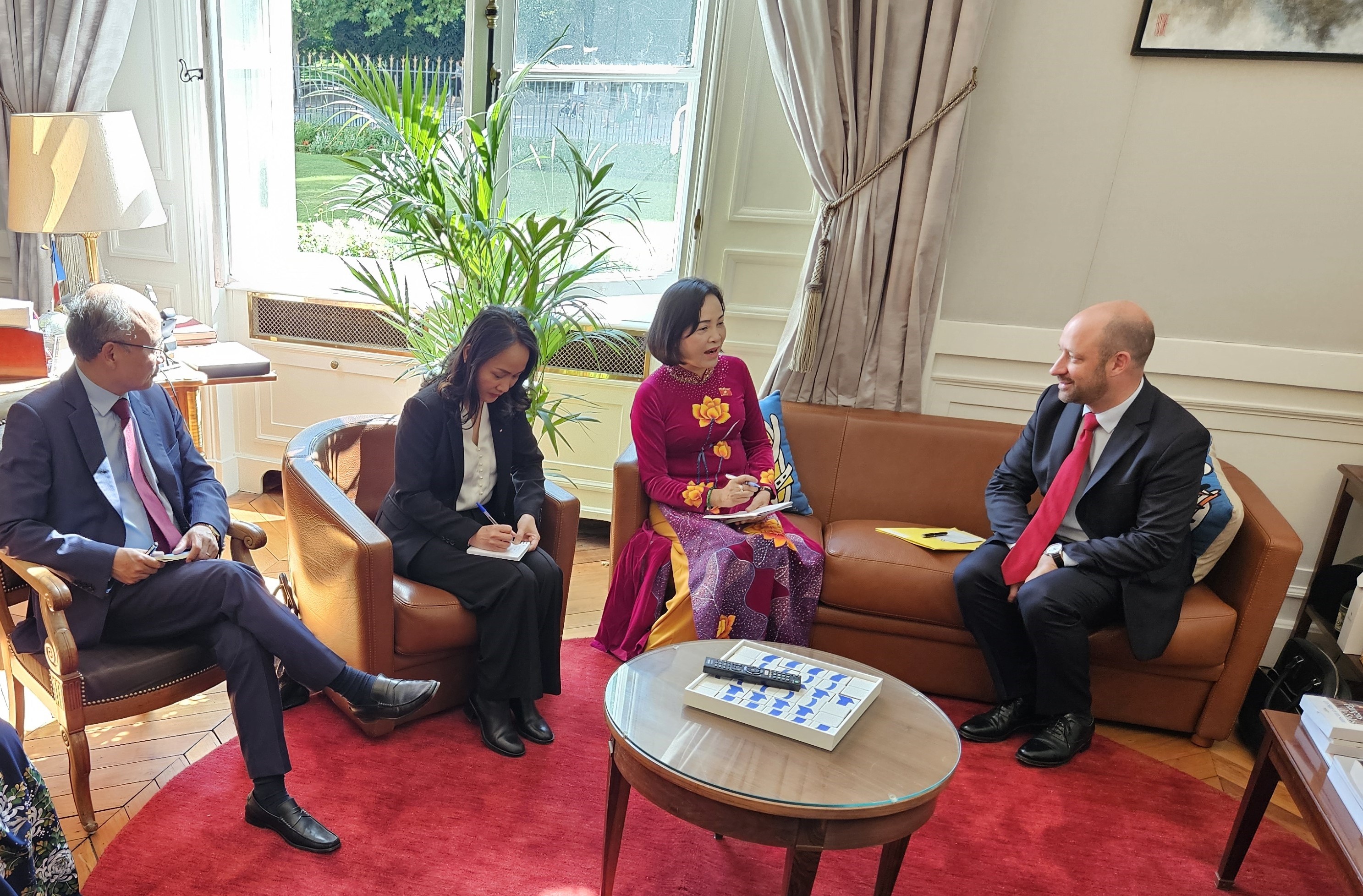 Đề nghị Pháp sớm hoàn tất phê chuẩn Hiệp định Bảo hộ đầu tư EU - Việt Nam