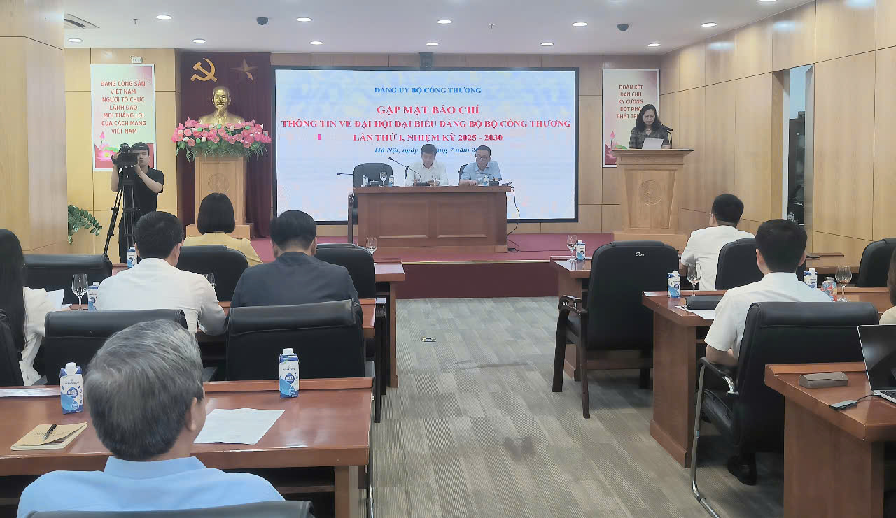 Đại hội đại biểu Đảng bộ Bộ Công Thương lần thứ I khai mạc ngày 15/7