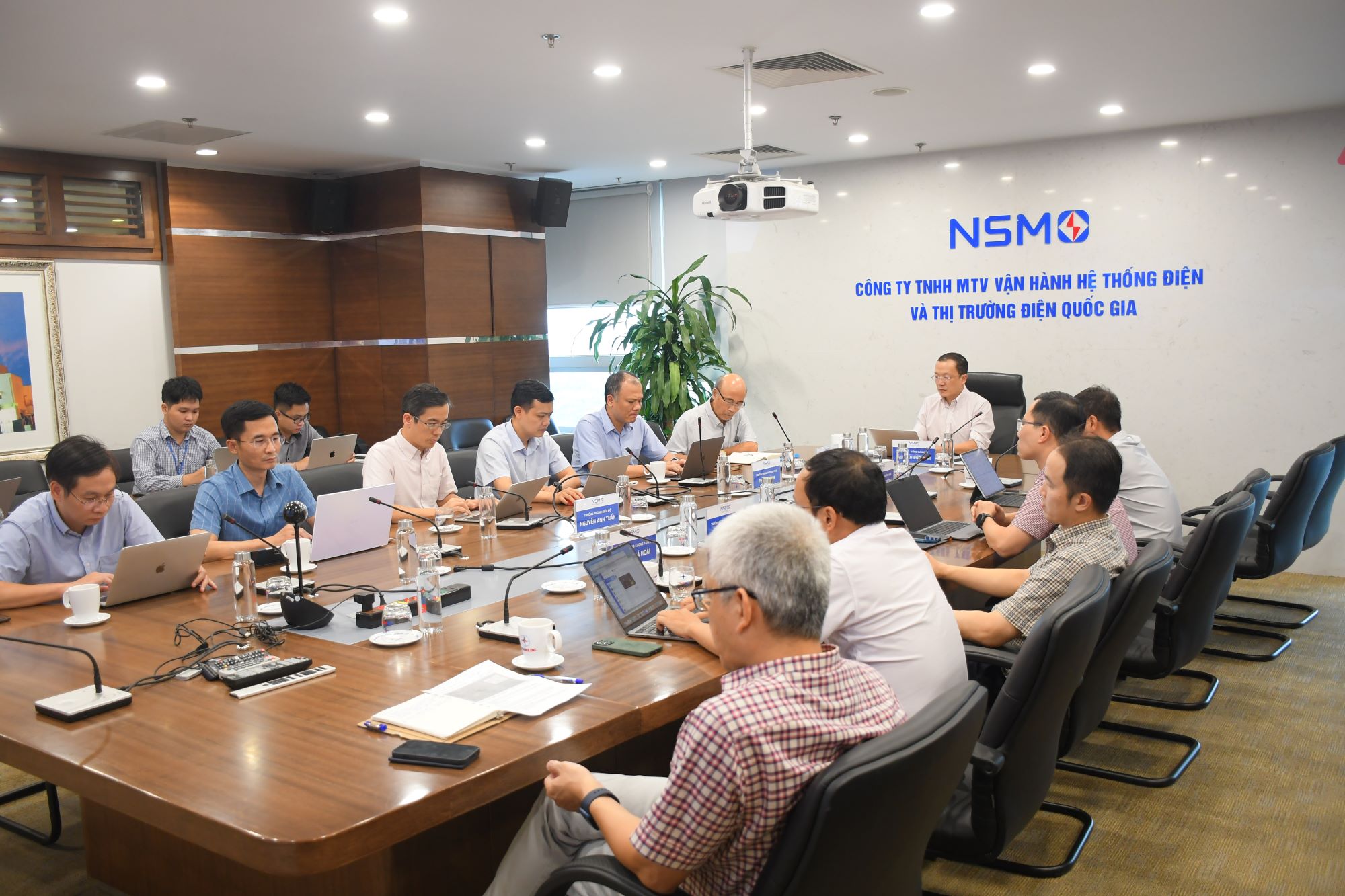 Sản lượng điện tiêu thụ lập kỷ lục mới, NSMO khuyến cáo sử dụng điện tiết kiệm