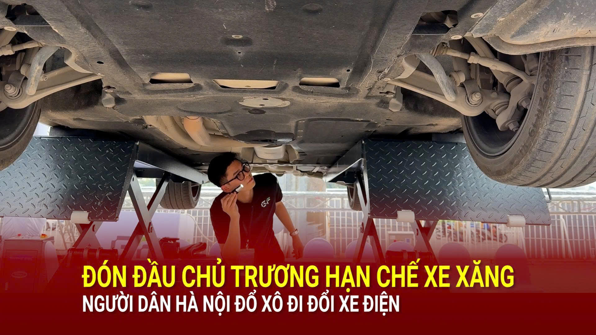 Đón đầu chủ trương hạn chế xe xăng, người dân Hà Nội đổ xô đổi xe điện
