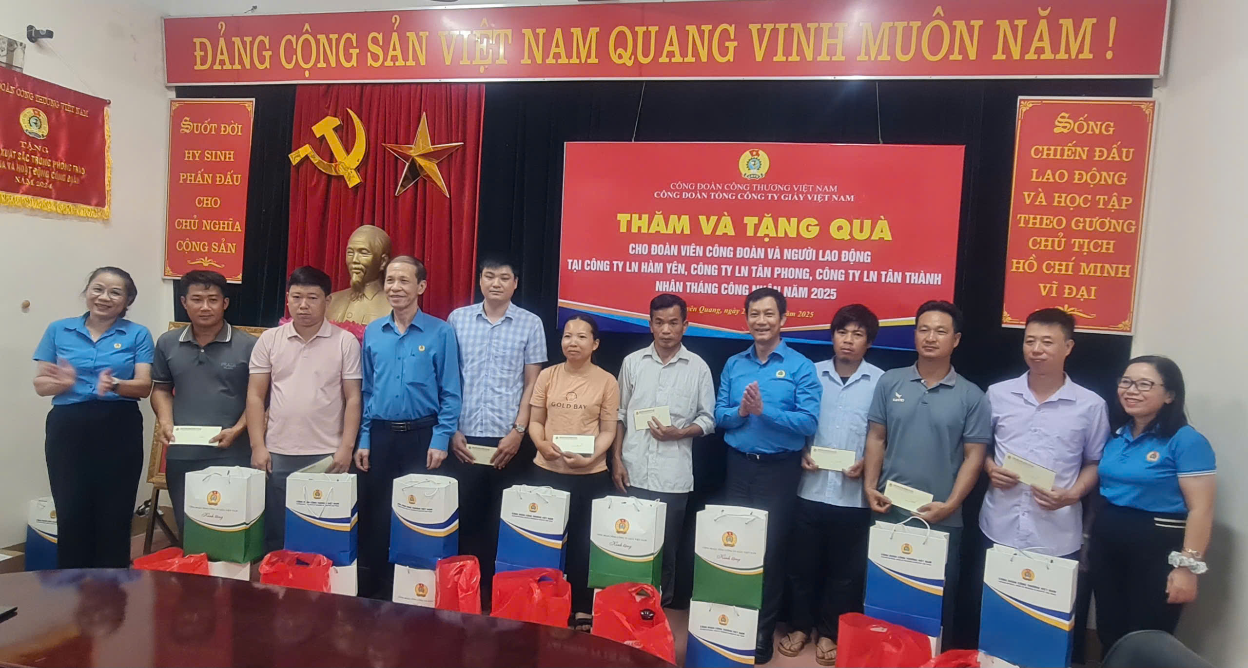 Đổi mới phương thức, xây dựng Công đoàn Công Thương Việt Nam vững mạnh toàn diện
