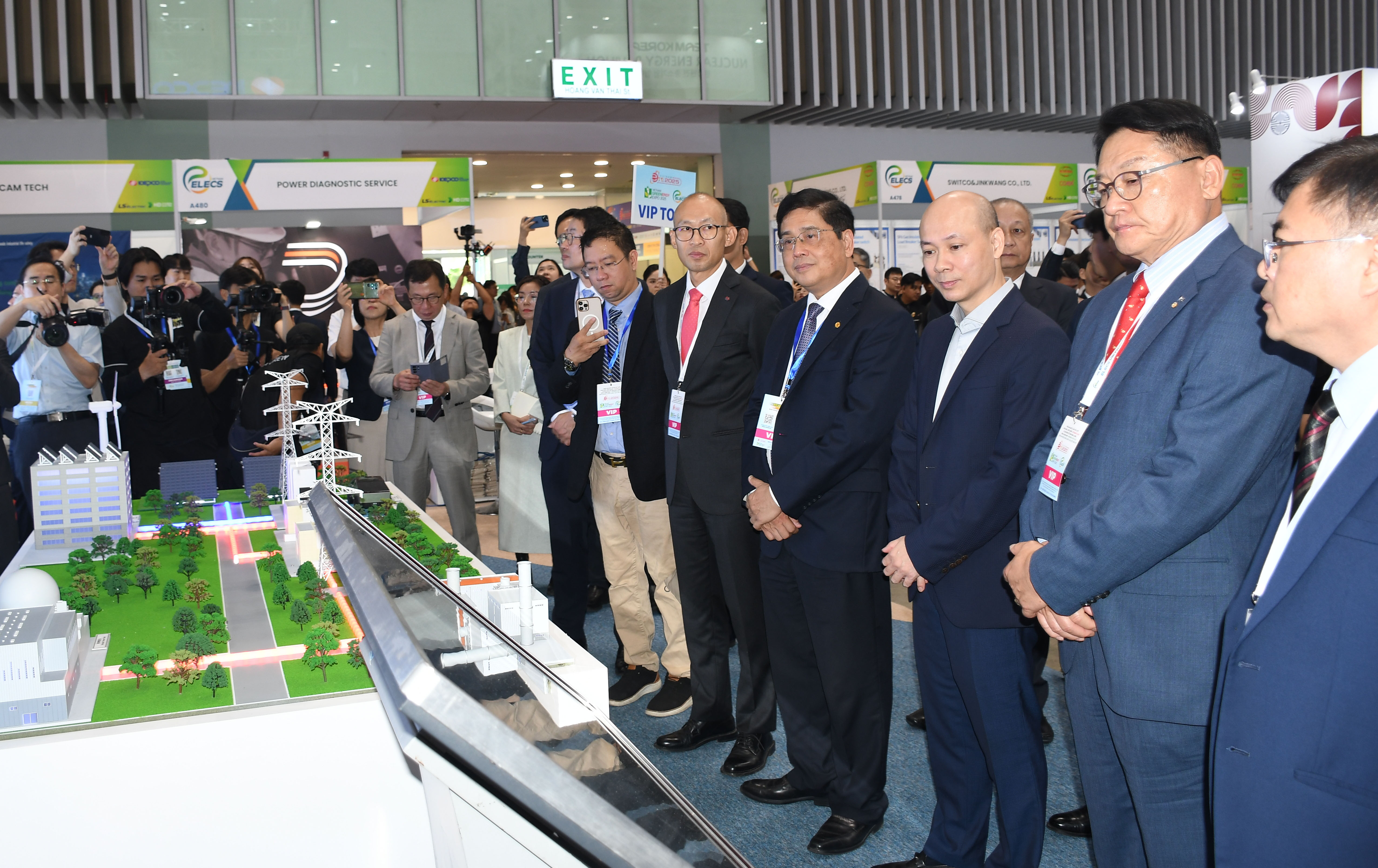 Vietnam ETE & Greenergy Expo 2025: Kết nối công nghệ điện và năng lượng xanh