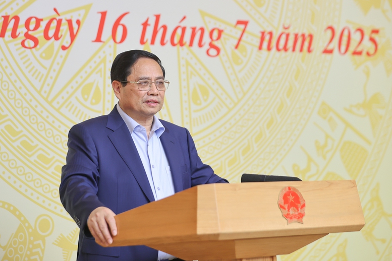 Chính phủ đặt mục tiêu tăng trưởng GDP năm 2025 từ 8,3 - 8,5%