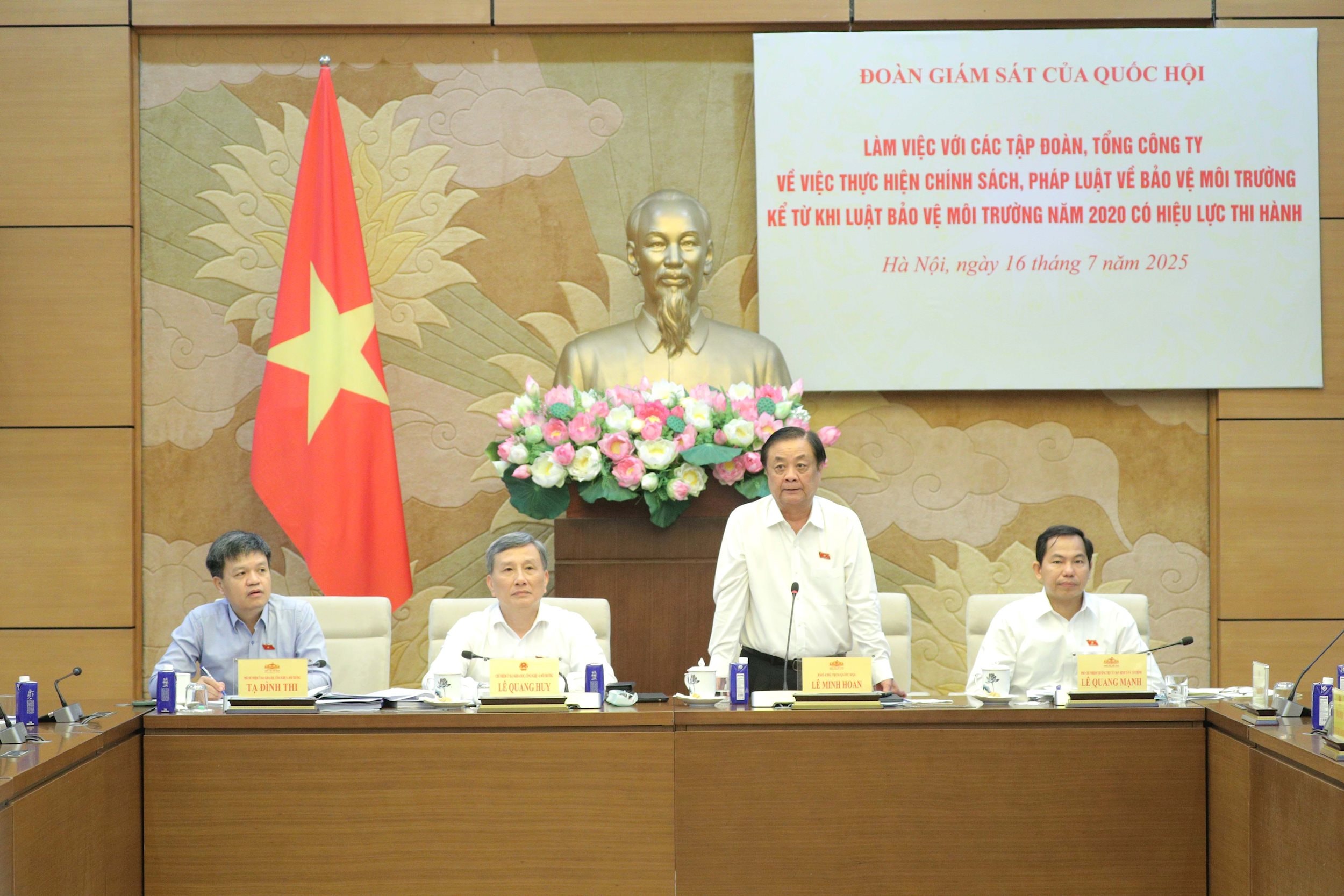 Quốc hội làm việc với EVN và Vinachem về công tác bảo vệ môi trường