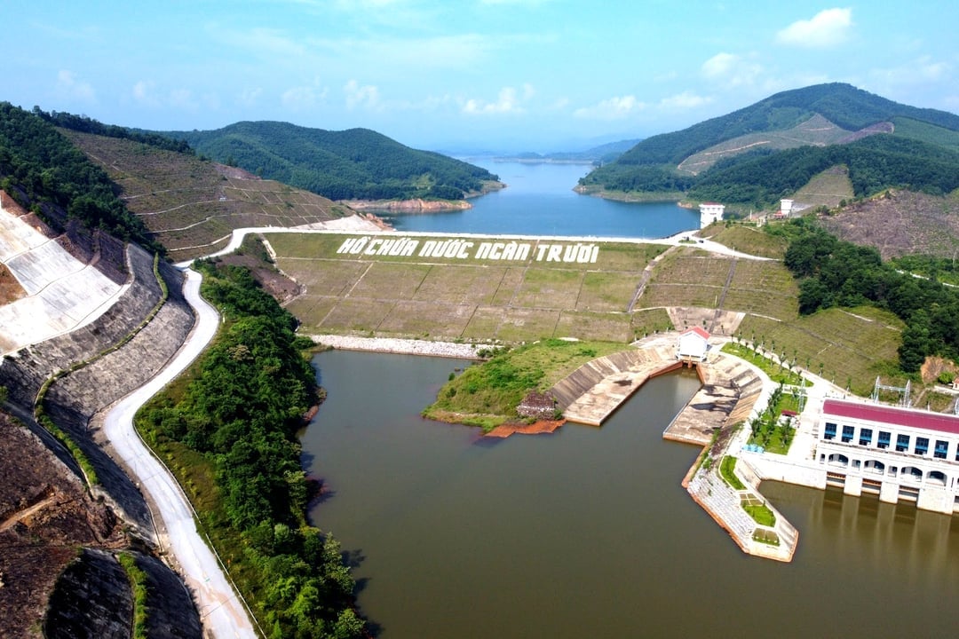 Công tác ứng phó bão số 3: Đảm bảo an toàn công trình thủy lợi, sẵn sàng đón lũ