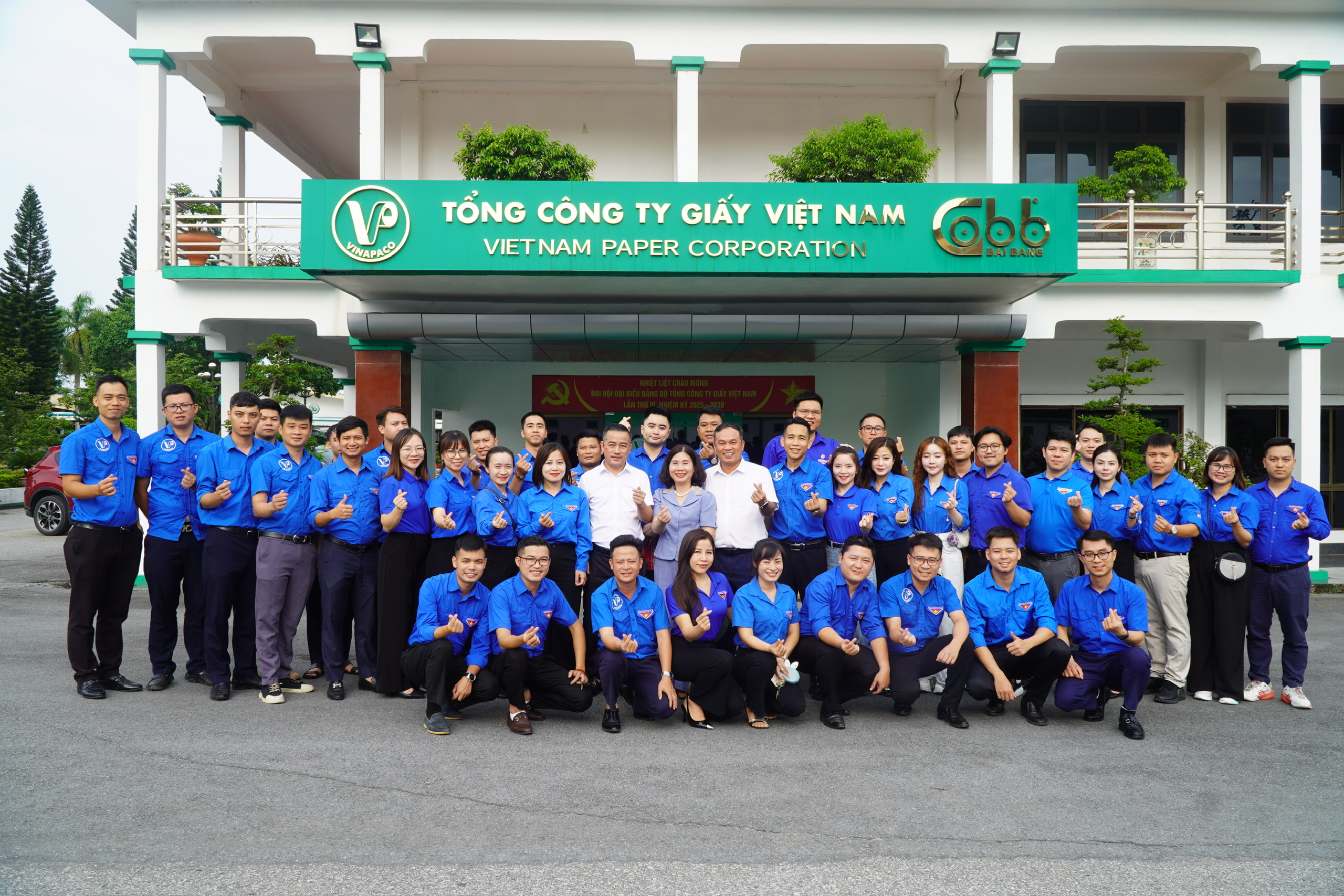 Chùm ảnh: Tuổi trẻ Công Thương tổ chức chuỗi hoạt động tri ân và kết nối thế hệ