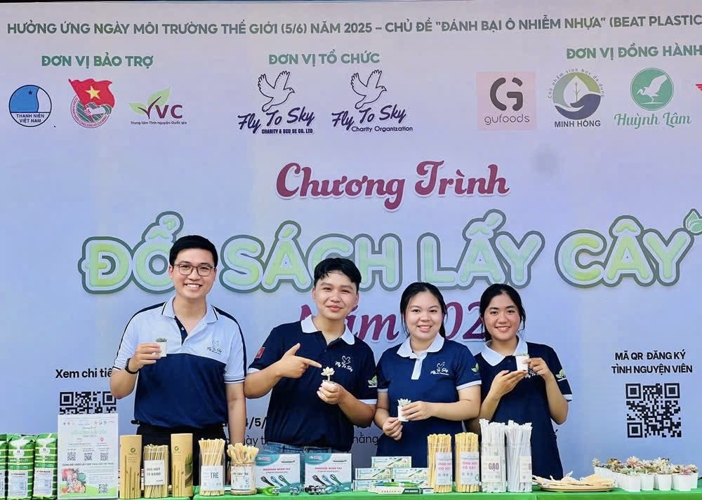 Hành trình đổi sách lấy cây: Gieo mầm xanh từ những điều giản dị