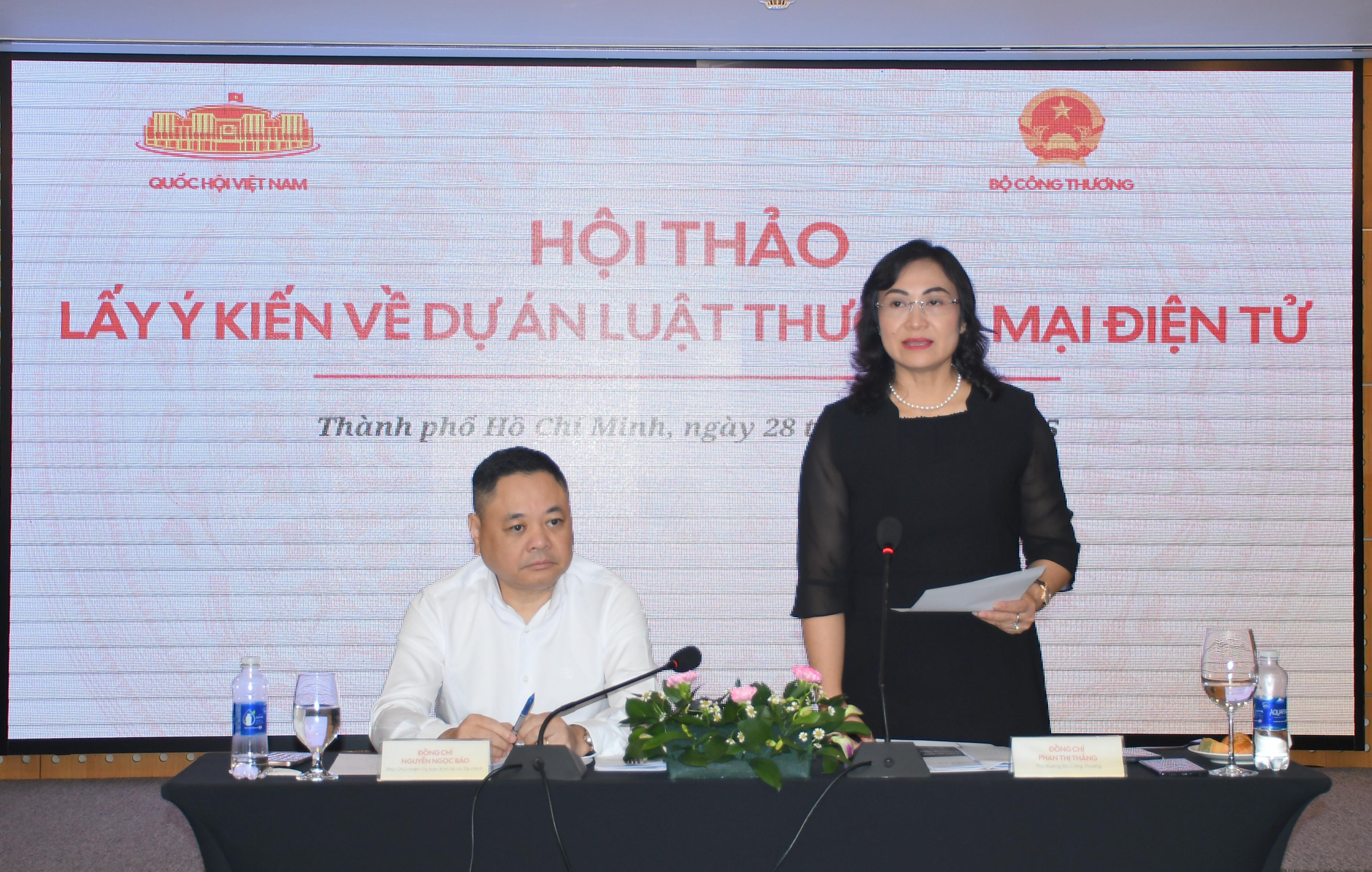 Nhiều ý kiến đóng góp hoàn thiện Dự thảo Luật Thương mại điện tử