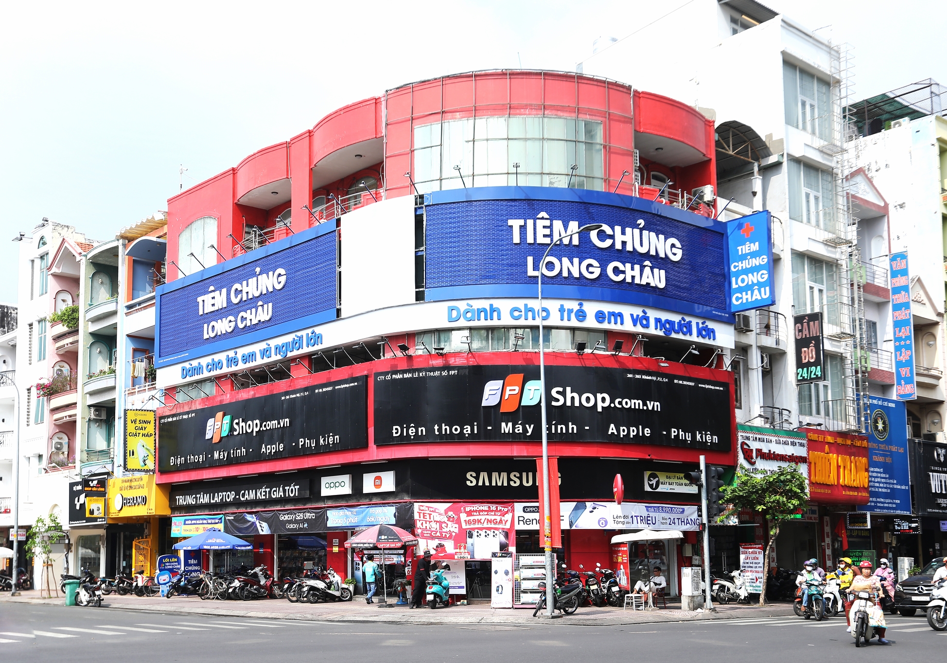 FPT Retail đạt hơn 23.000 tỷ doanh thu sau 6 tháng