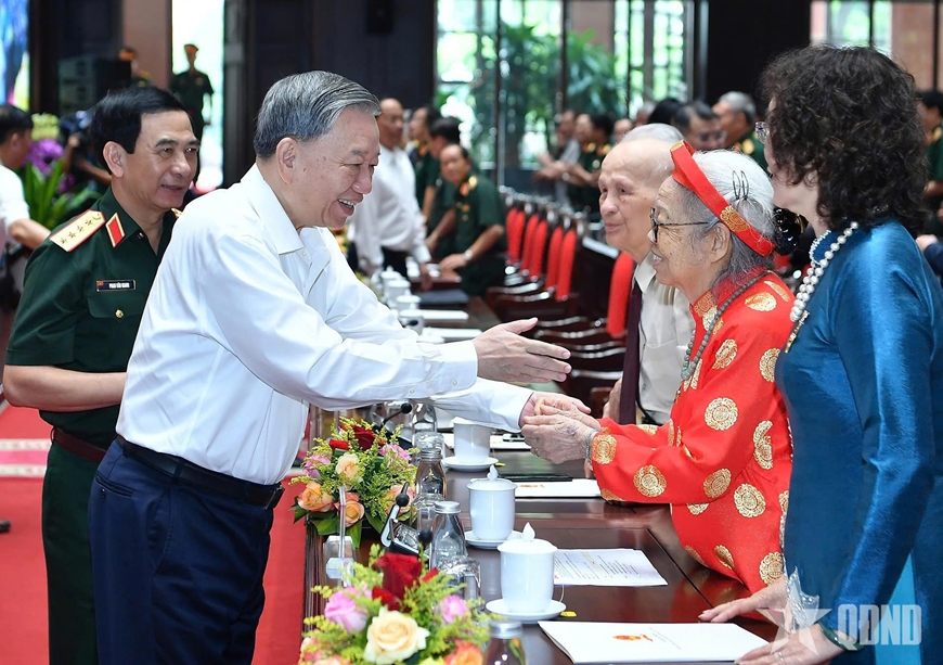 Tổng Bí thư Tô Lâm gặp mặt đại biểu cán bộ lão thành cách mạng, người có công
