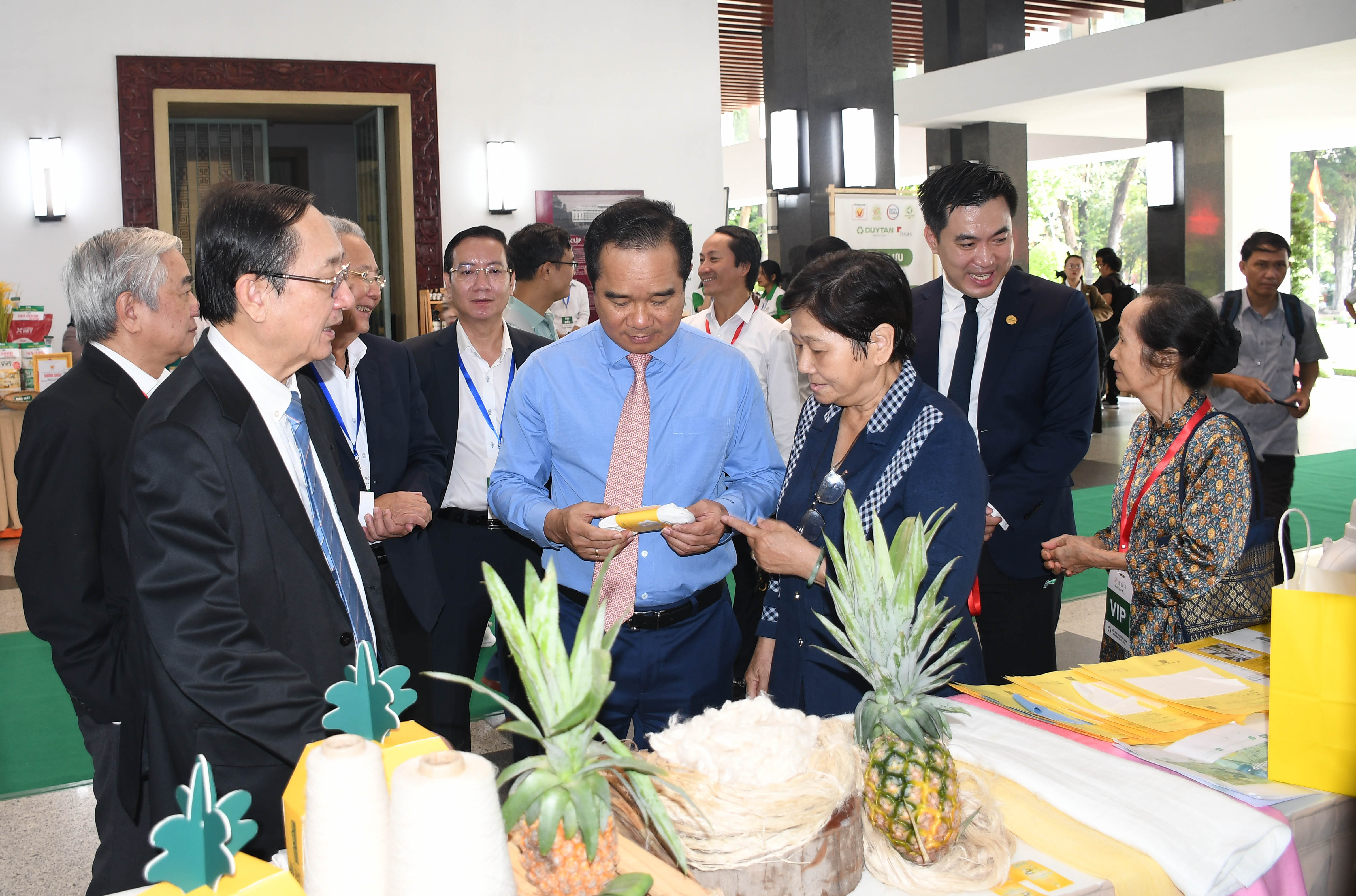 Diễn đàn Chuyển đổi xanh: Doanh nghiệp, người tiêu dùng cùng hành động xanh