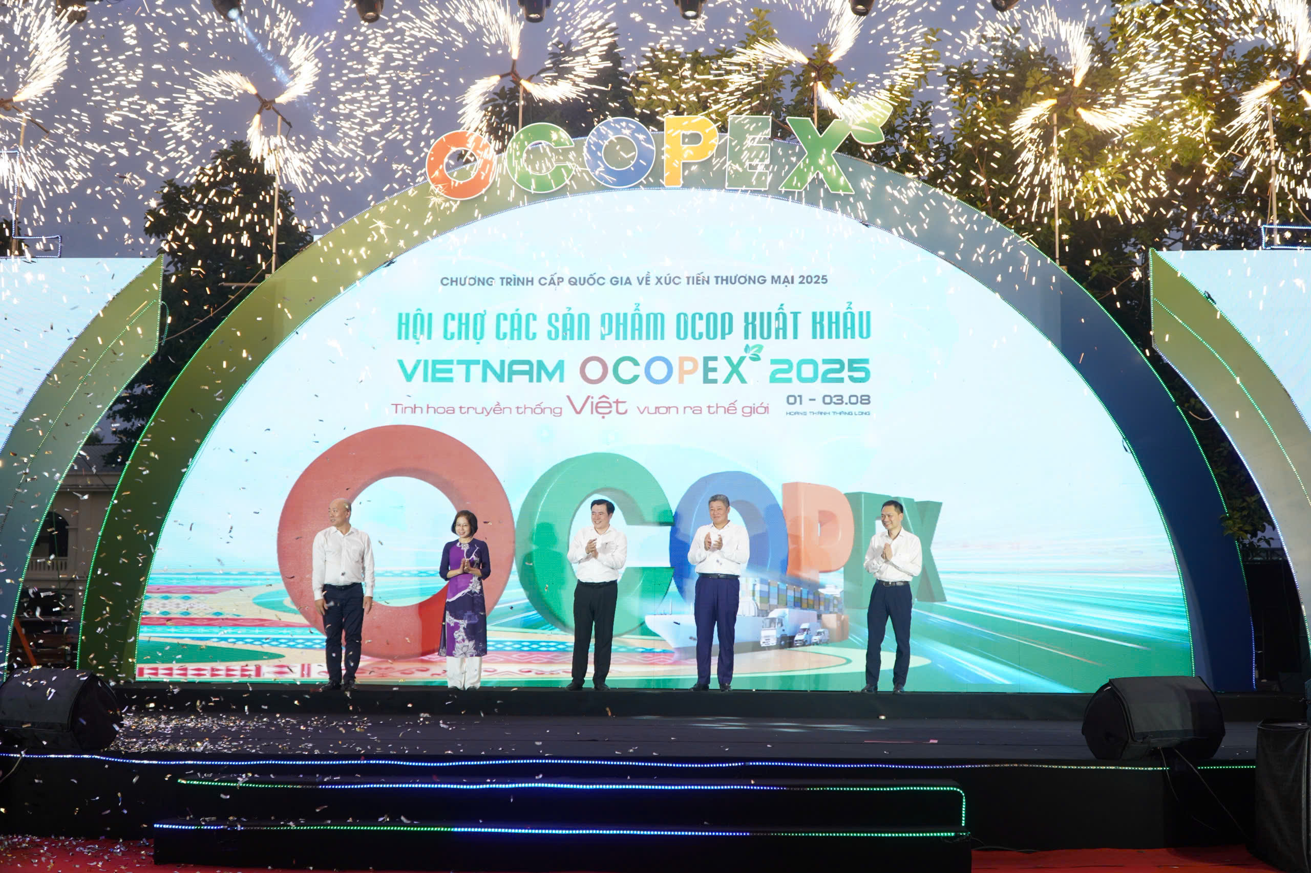 Khai mạc Hội chợ các sản phẩm OCOP xuất khẩu - VIETNAM OCOPEX 2025