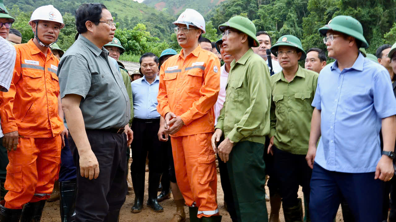 Điện Biên vượt khó phục hồi lưới điện, đảm bảo nguồn cung xăng dầu sau lũ
