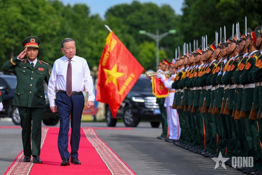 Tổng Bí thư Tô Lâm thăm và làm việc tại Quân đoàn 12