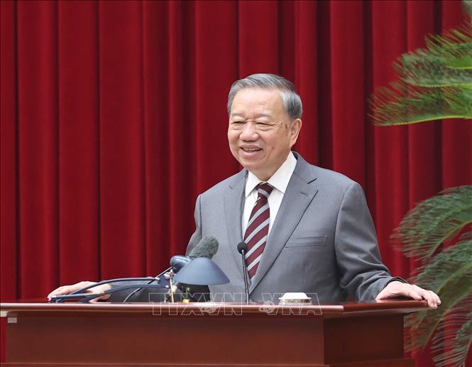 Tổng Bí thư Tô Lâm: Nhà khoa học, văn nghệ sỹ cần đồng hành cùng Đảng, nhân dân