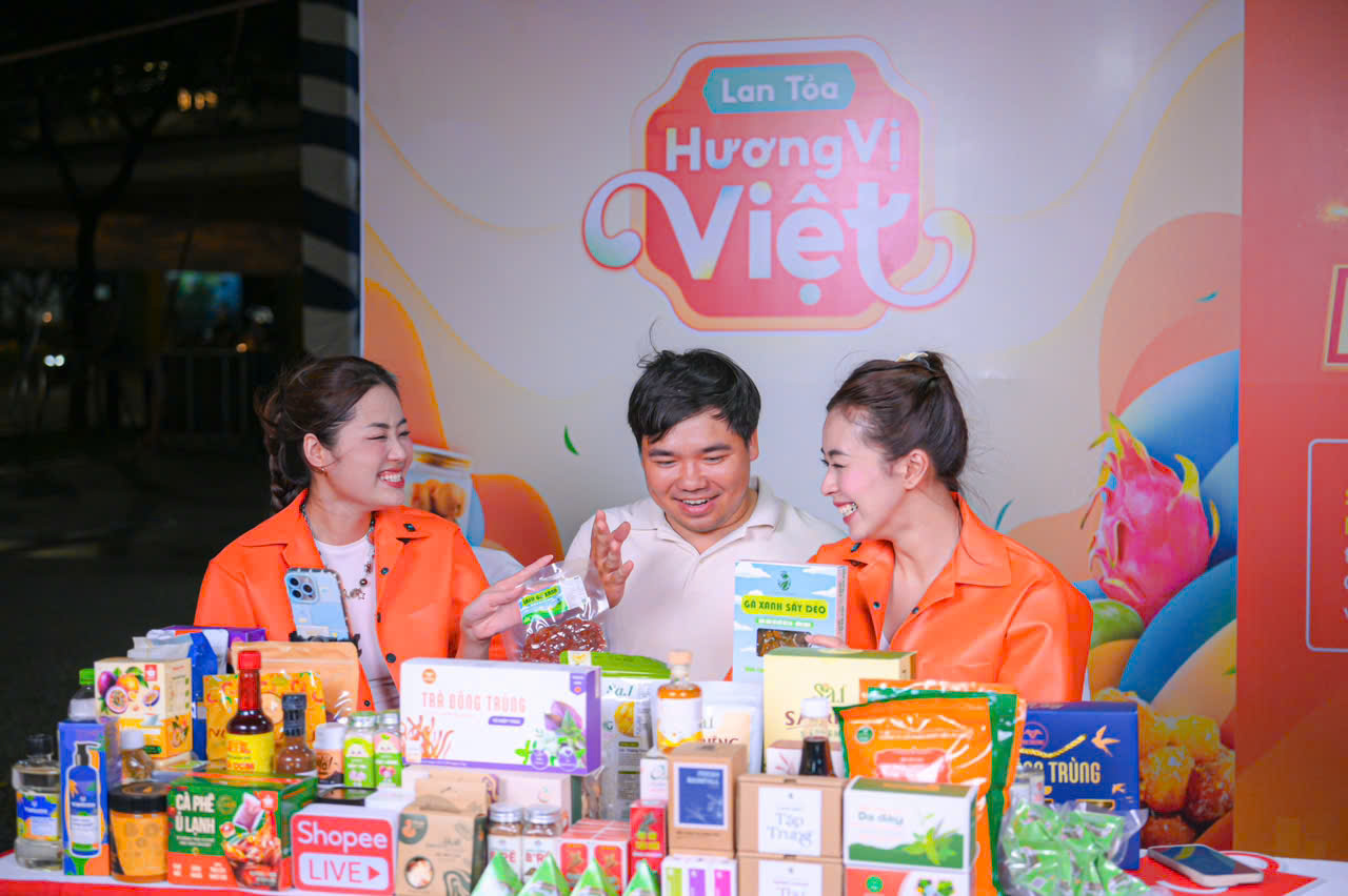 Shopee Live đẩy mạnh lan tỏa sản phẩm OCOP trong tuần lễ kết nối vùng Đà Nẵng 