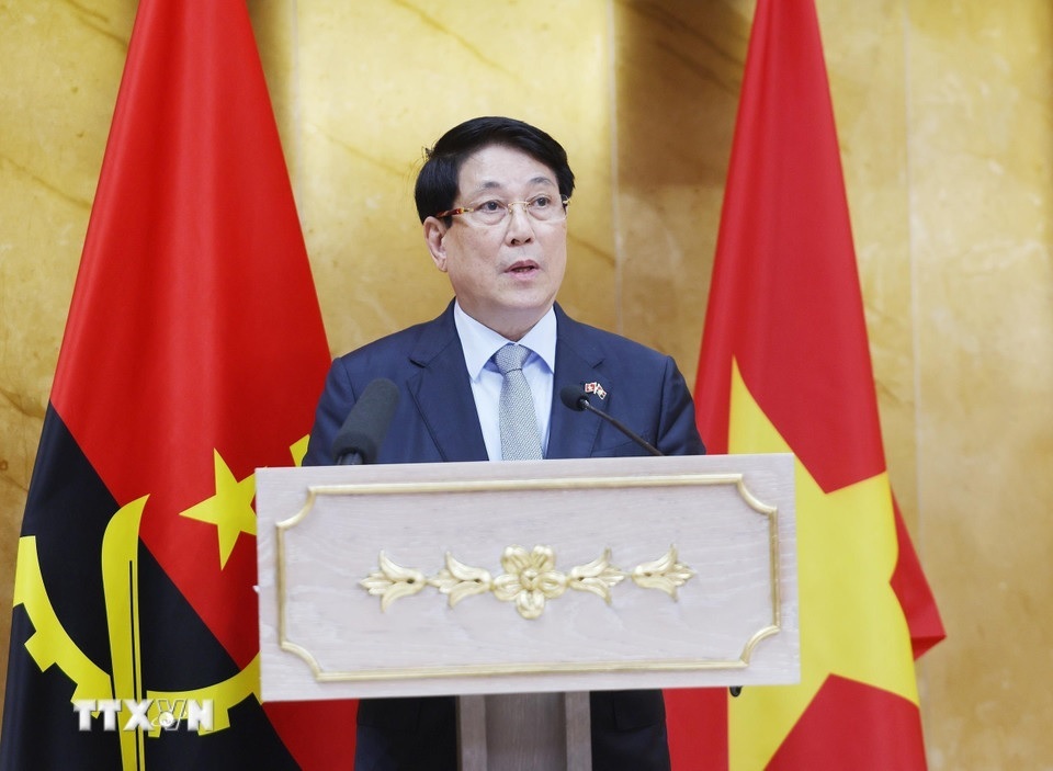 Việt Nam - Angola và 