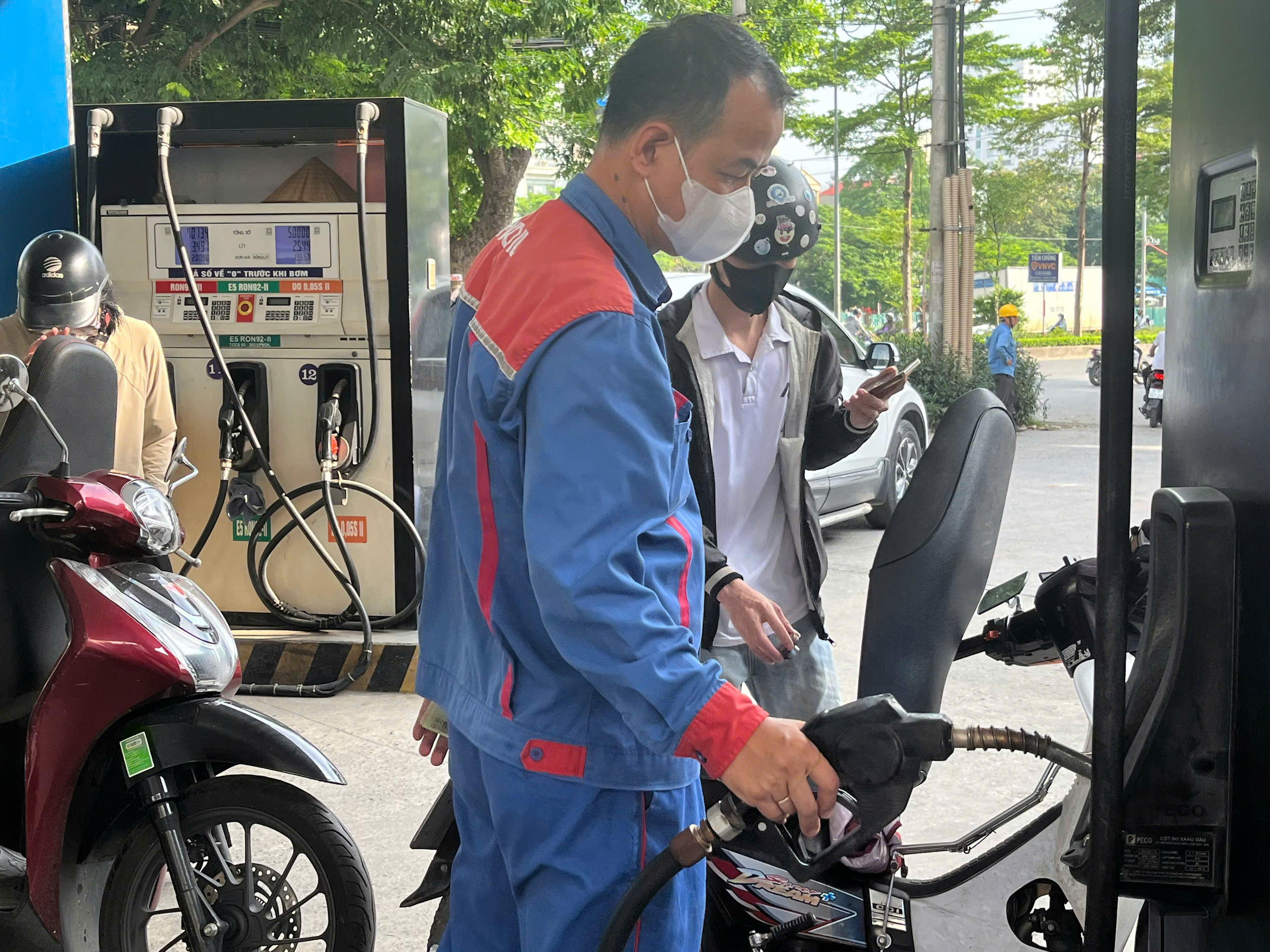 Giá xăng dầu hôm nay 09/8/2025: Hướng tới tuần giảm mạnh kể từ tháng 6