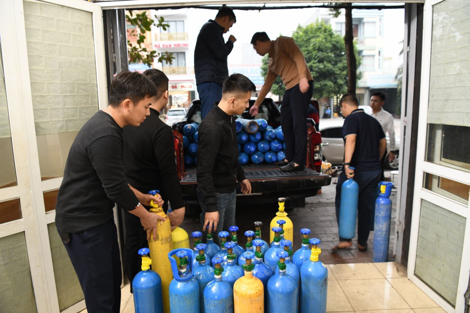 31 doanh nghiệp kinh doanh hoá chất hạn chế bị thu hồi giấy phép