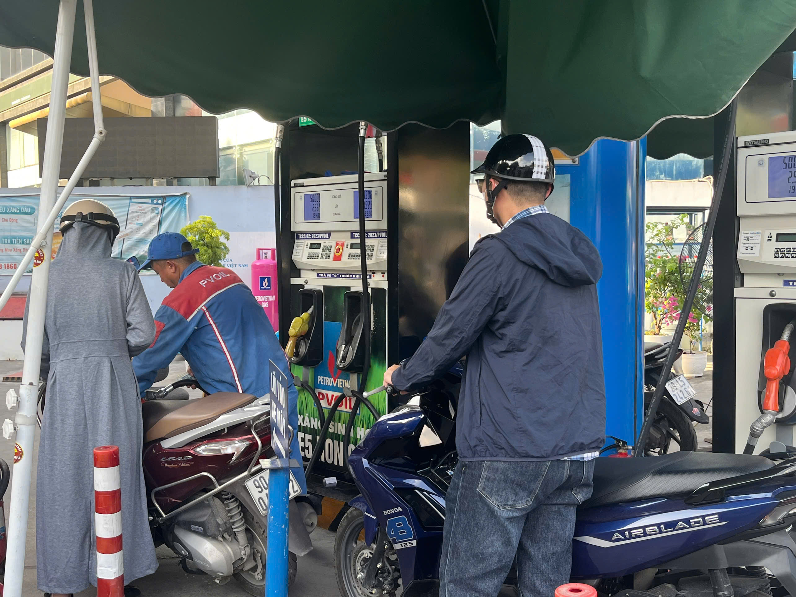 Giá xăng dầu hôm nay 12/08/2025: Ổn định