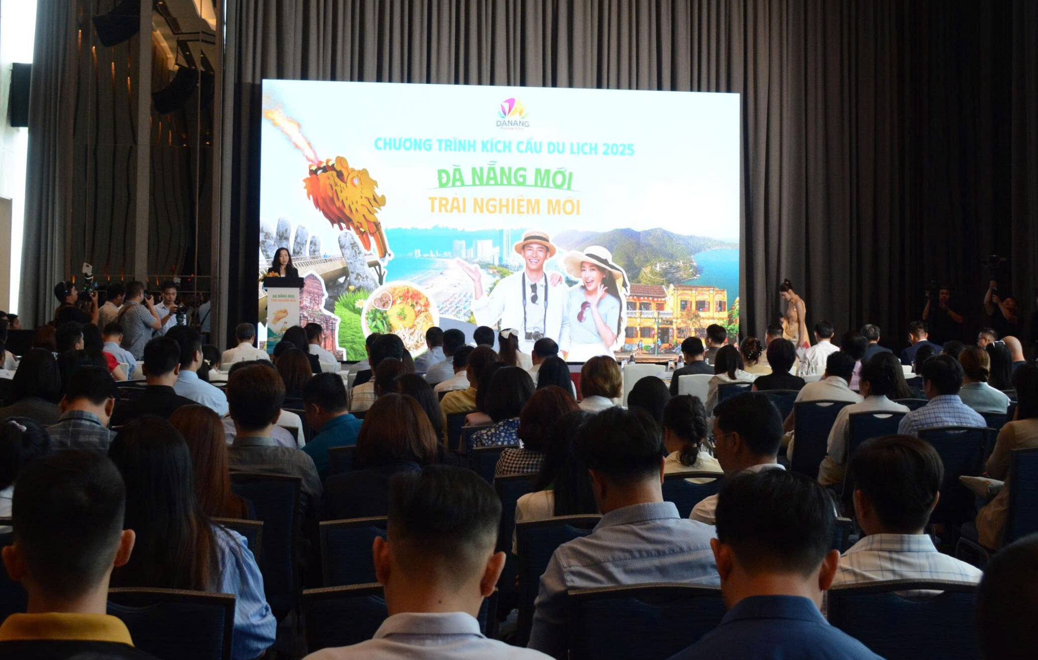 Đà Nẵng kích cầu du lịch với tour tham quan tập đoàn công nghiệp