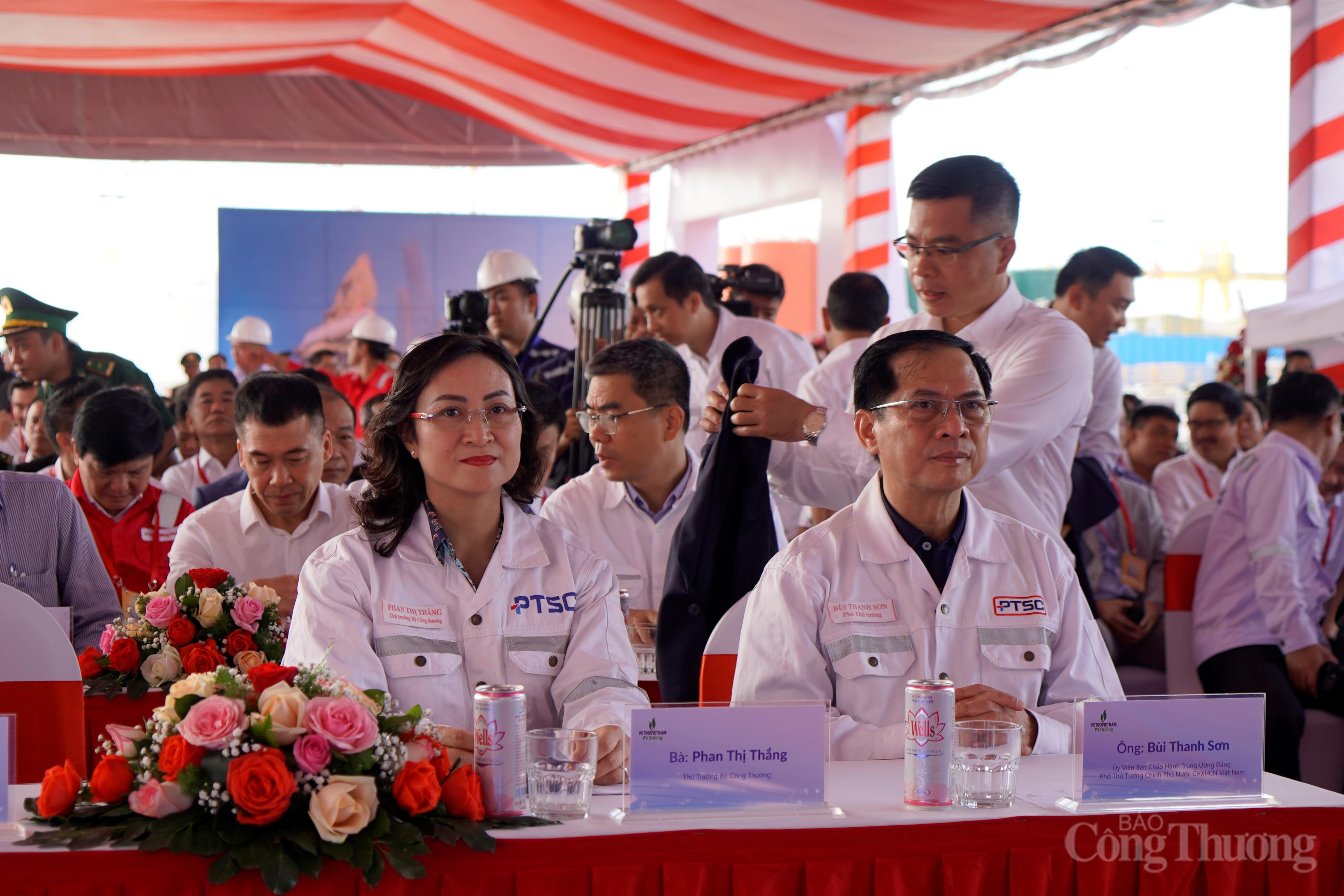 Phó Thủ tướng Bùi Thanh Sơn dự Lễ đặt tên giàn khoan tự nâng PV Drilling VIII