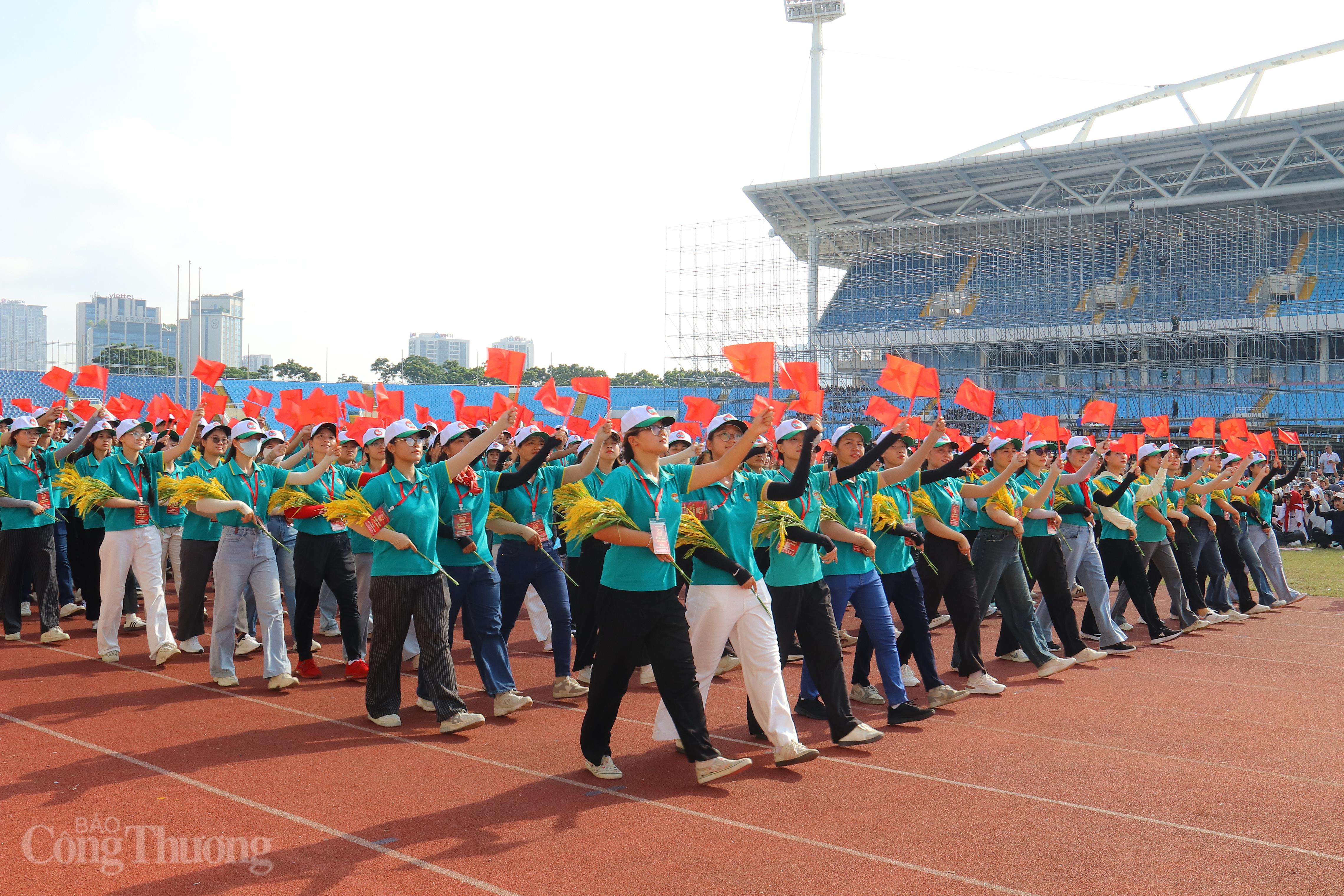 Toàn cảnh hợp luyện 13 khối quần chúng, nghệ thuật chuẩn bị cho A80