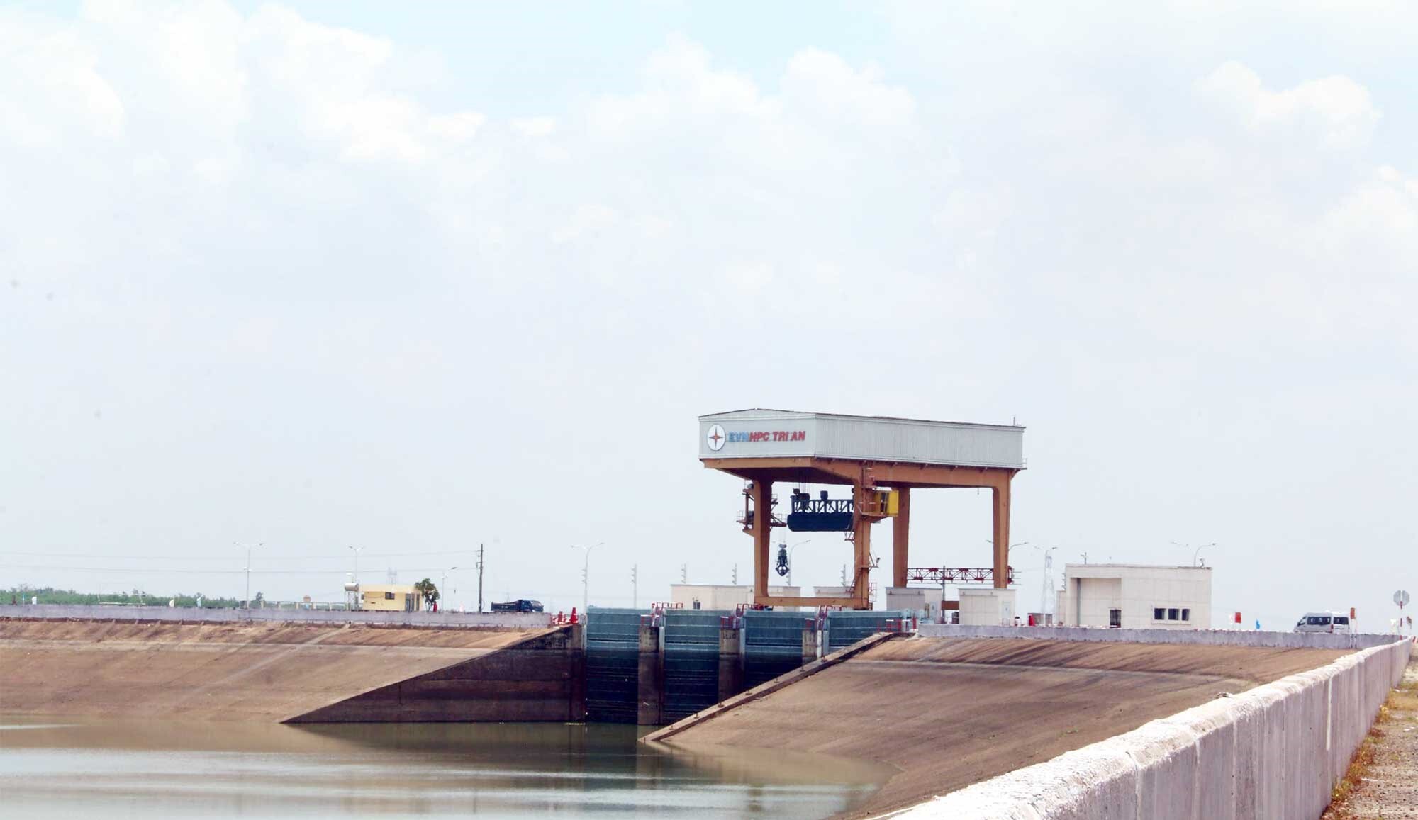 Nhà máy Thủy điện Trị An mở rộng: Nỗ lực bảo đảm tiến độ dự án