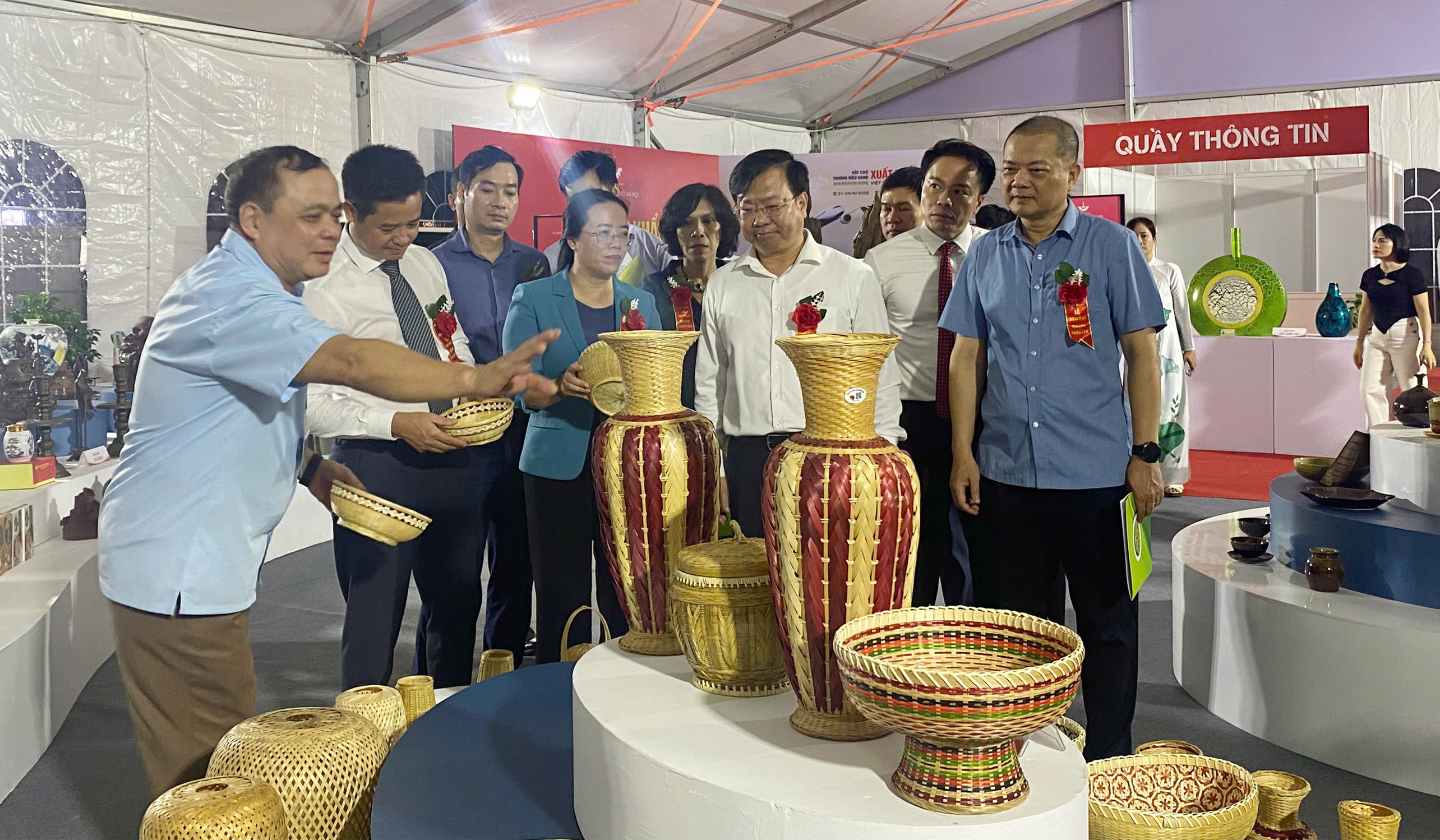 Kết nối doanh nghiệp, quảng bá sản phẩm Việt ra thế giới