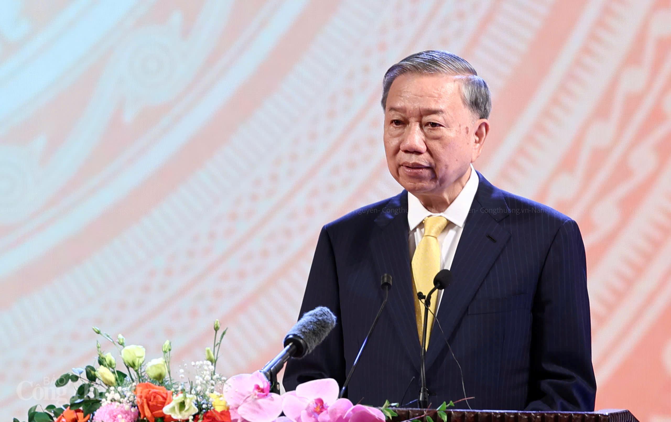 Tổng Bí thư Tô Lâm: Văn hóa xây nên dáng hình của dân tộc, định hình hệ giá trị quốc gia