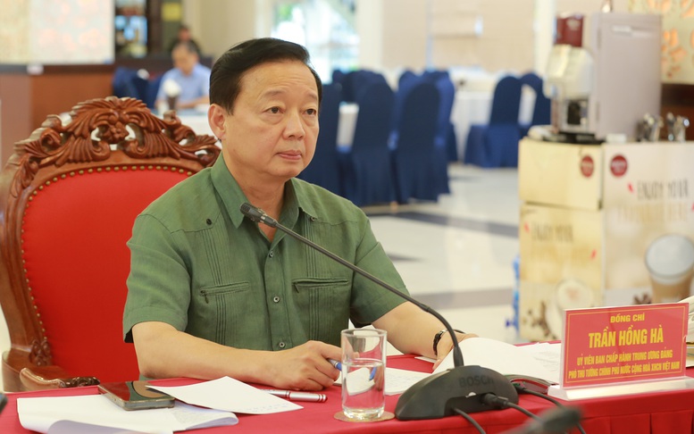 Phó Thủ tướng: Cảnh giác ứng phó bão số 5, kiểm soát đi lại đến sáng 26/8