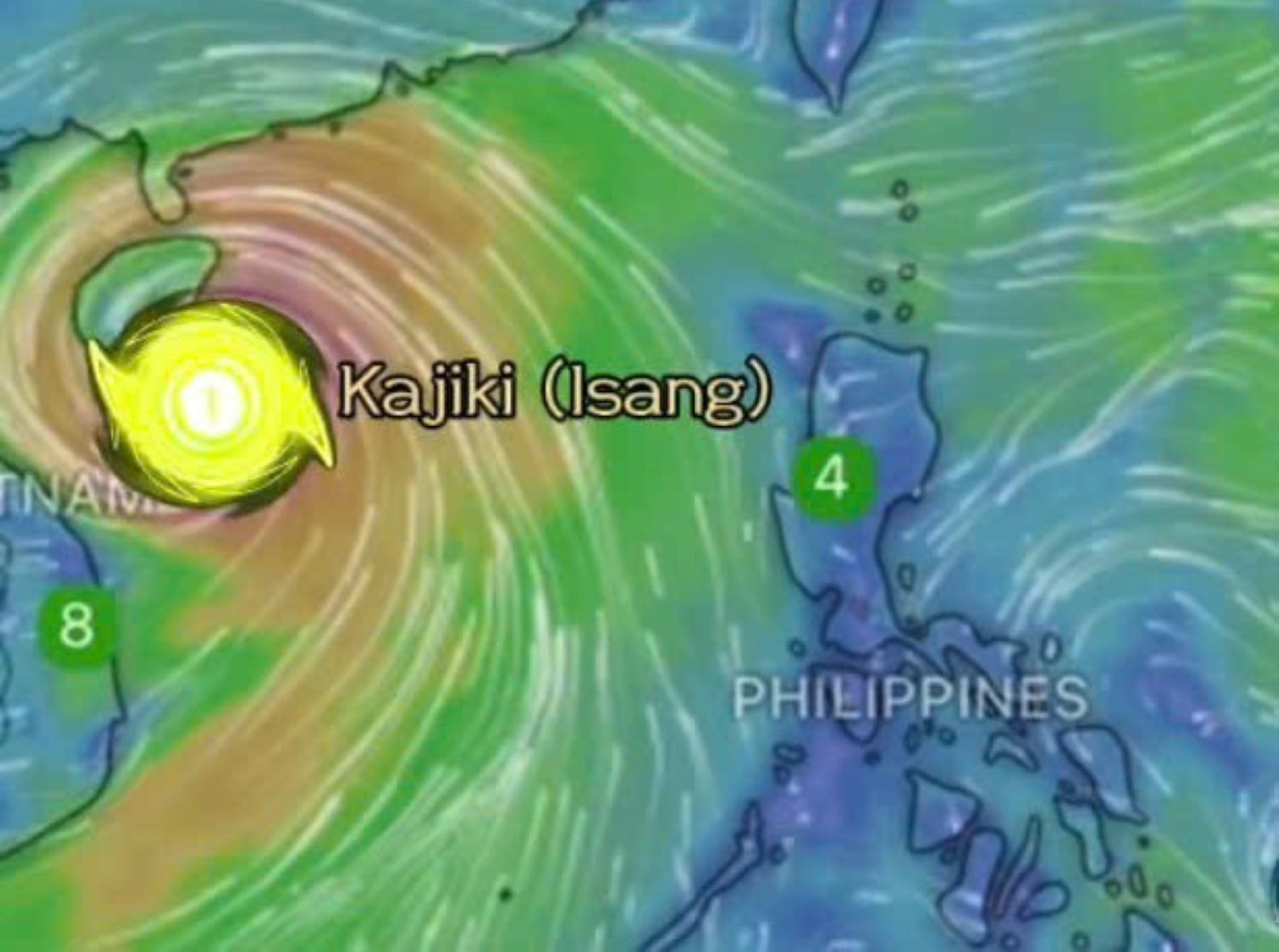 Khi các 'thánh dự' phát tán livestream bão: Vi phạm pháp luật!