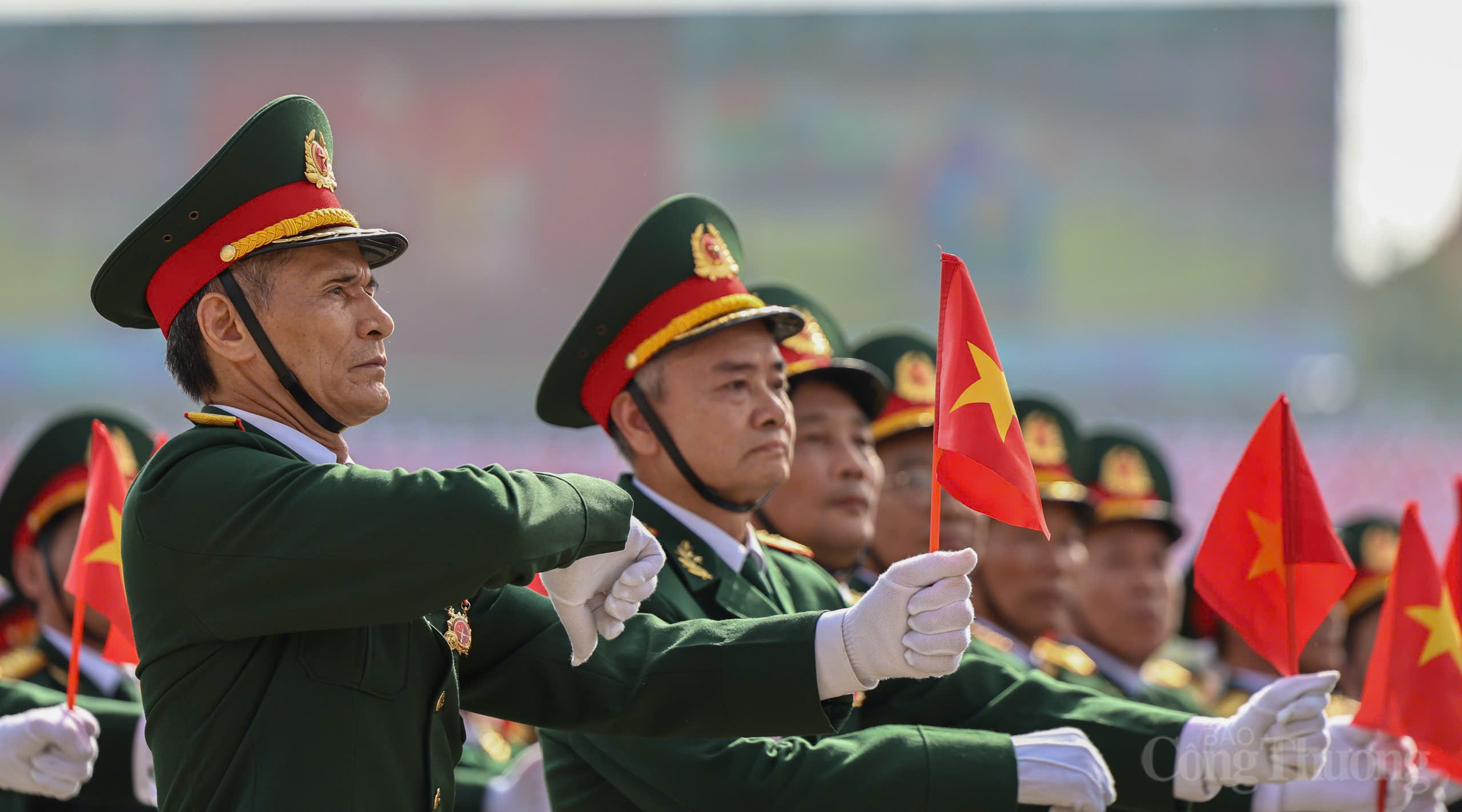 Khối diễu binh, diễu hành A80 duy nhất ‘không cần đi đều chỉ cần đi đủ’