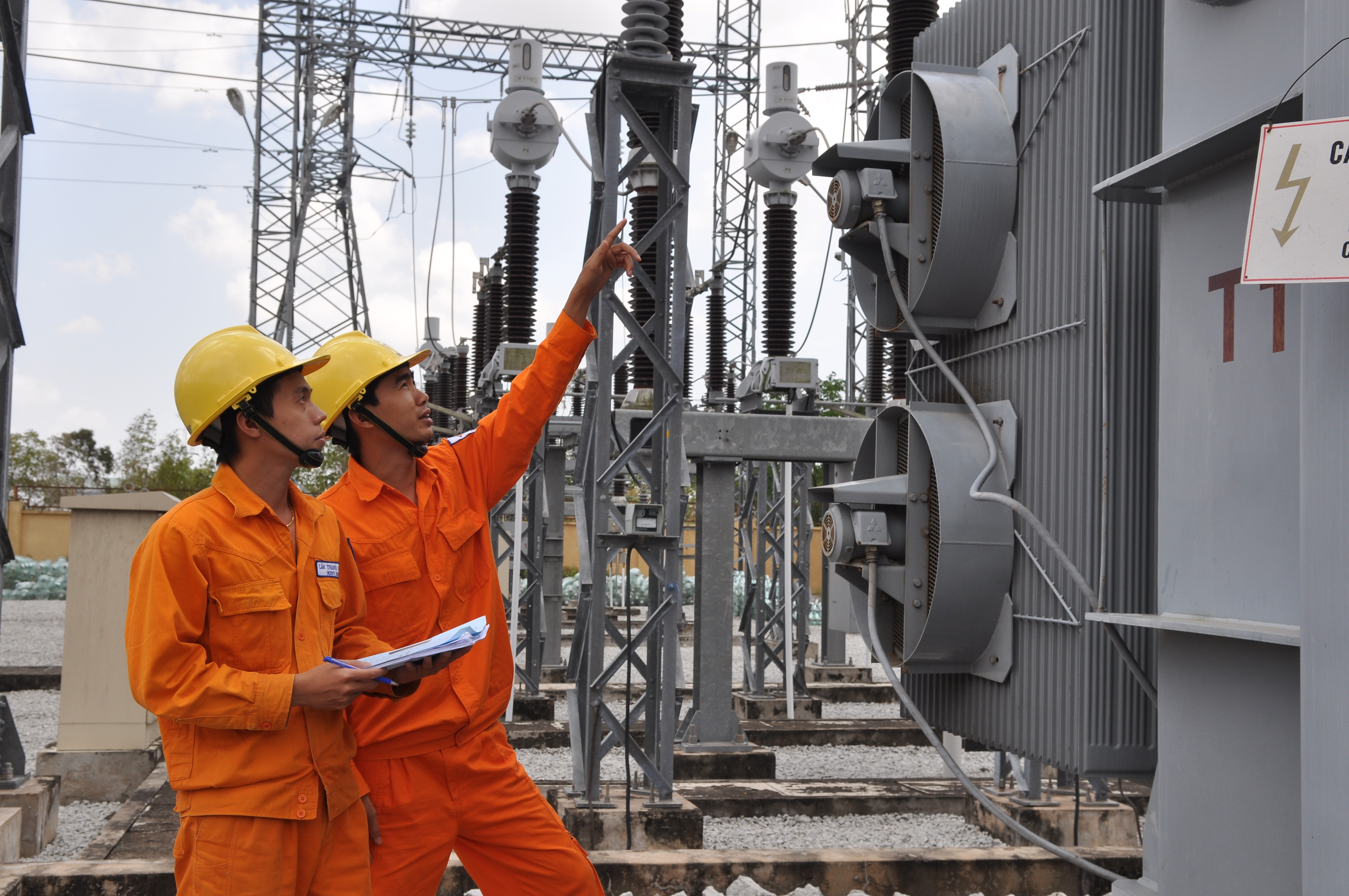 Bộ Công Thương tổ chức hội nghị triển khai nghị quyết về đảm bảo an ninh năng lượng 