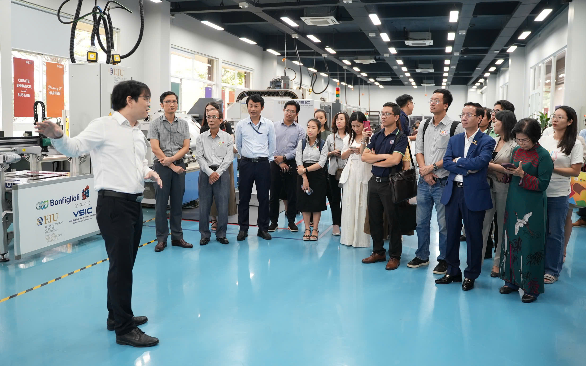 Uni Tour: Thúc đẩy đổi mới sáng tạo, chuyển đổi xanh