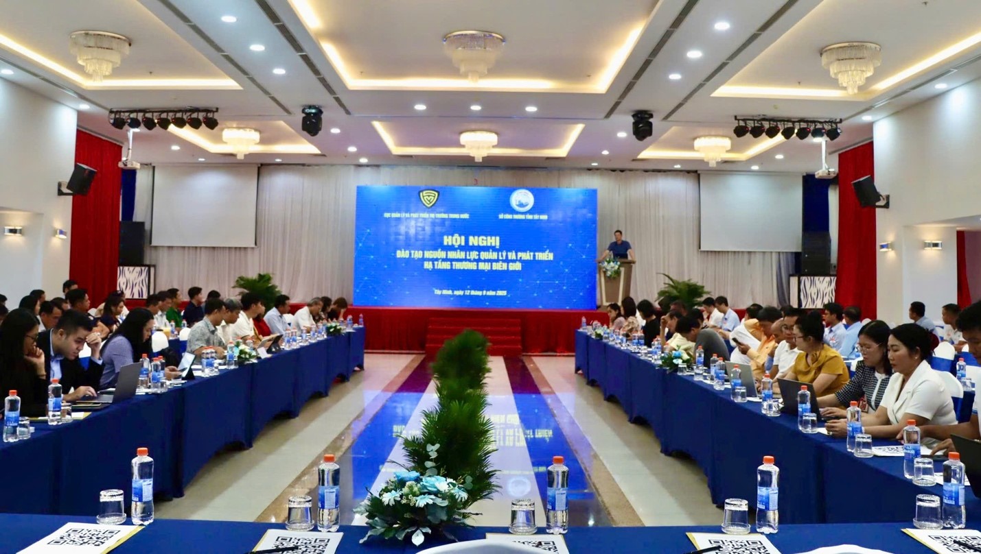 Quản lý hạ tầng thương mại biên giới gắn với phát triển, bảo vệ chủ quyền