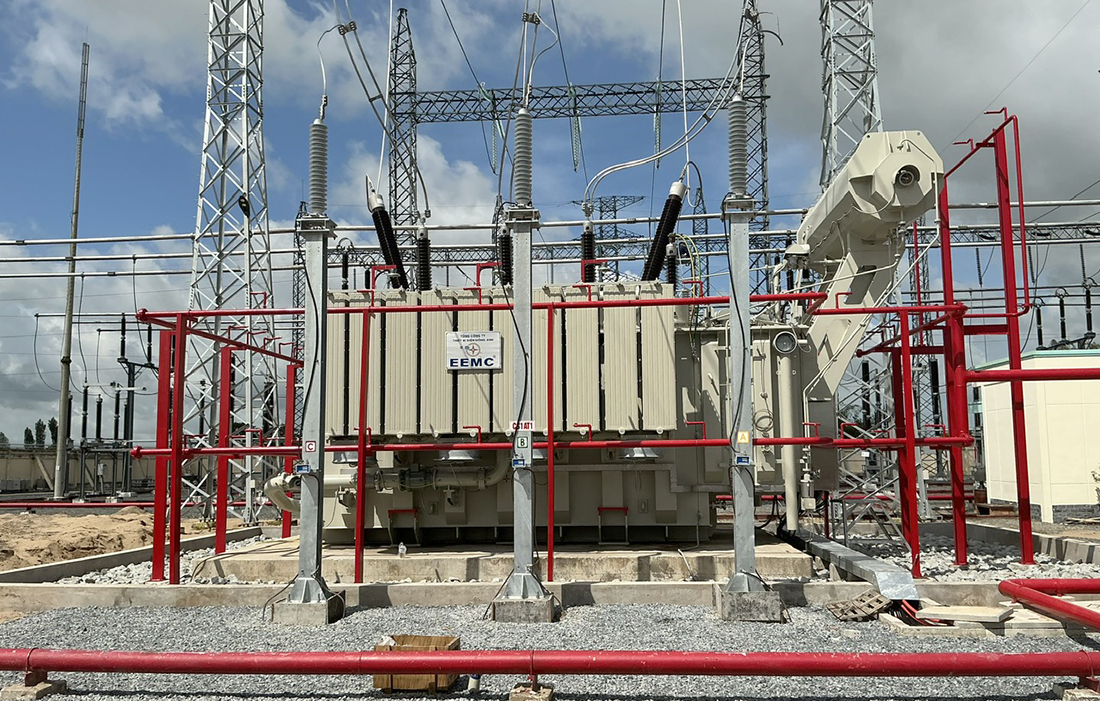 EVNNPT đóng điện dự án Lắp máy 2 Trạm biến áp 220kV Long Xuyên
