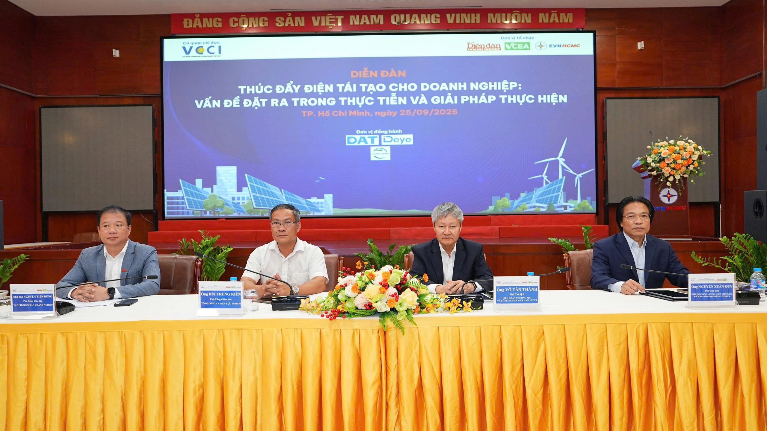 Bàn giải pháp thúc đẩy điện tái tạo cho TP. Hồ Chí Minh