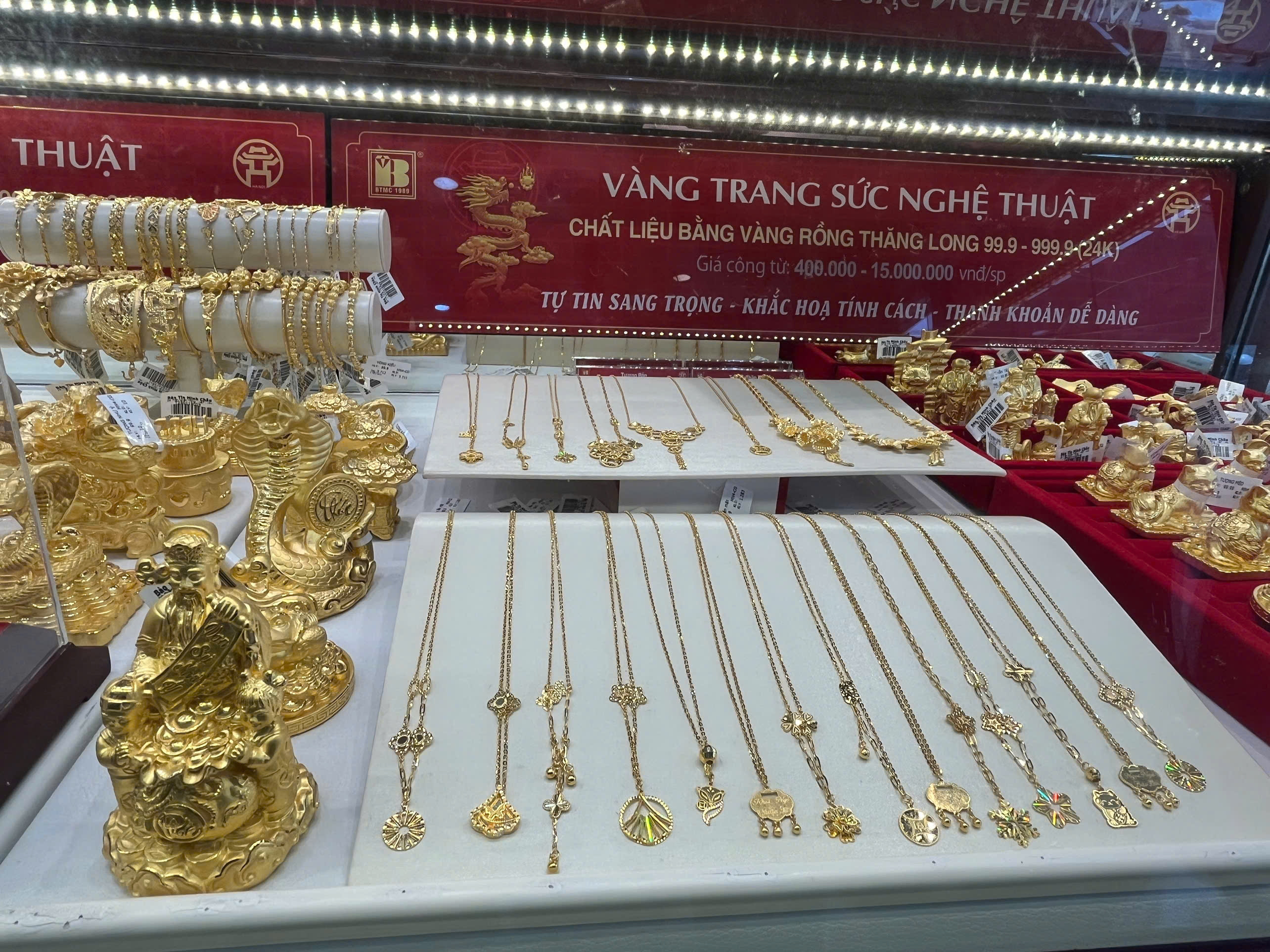 Nên mua vàng vào khung giờ nào để có giá tốt nhất?