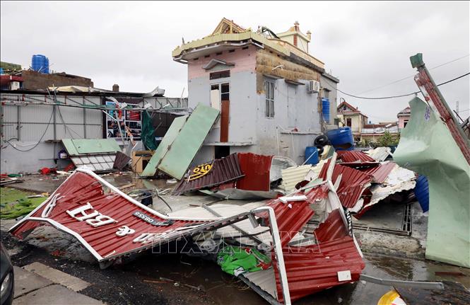 Bão số 10 gây thiệt hại nghiêm trọng trên diện rộng nhiều tỉnh, thành phố
